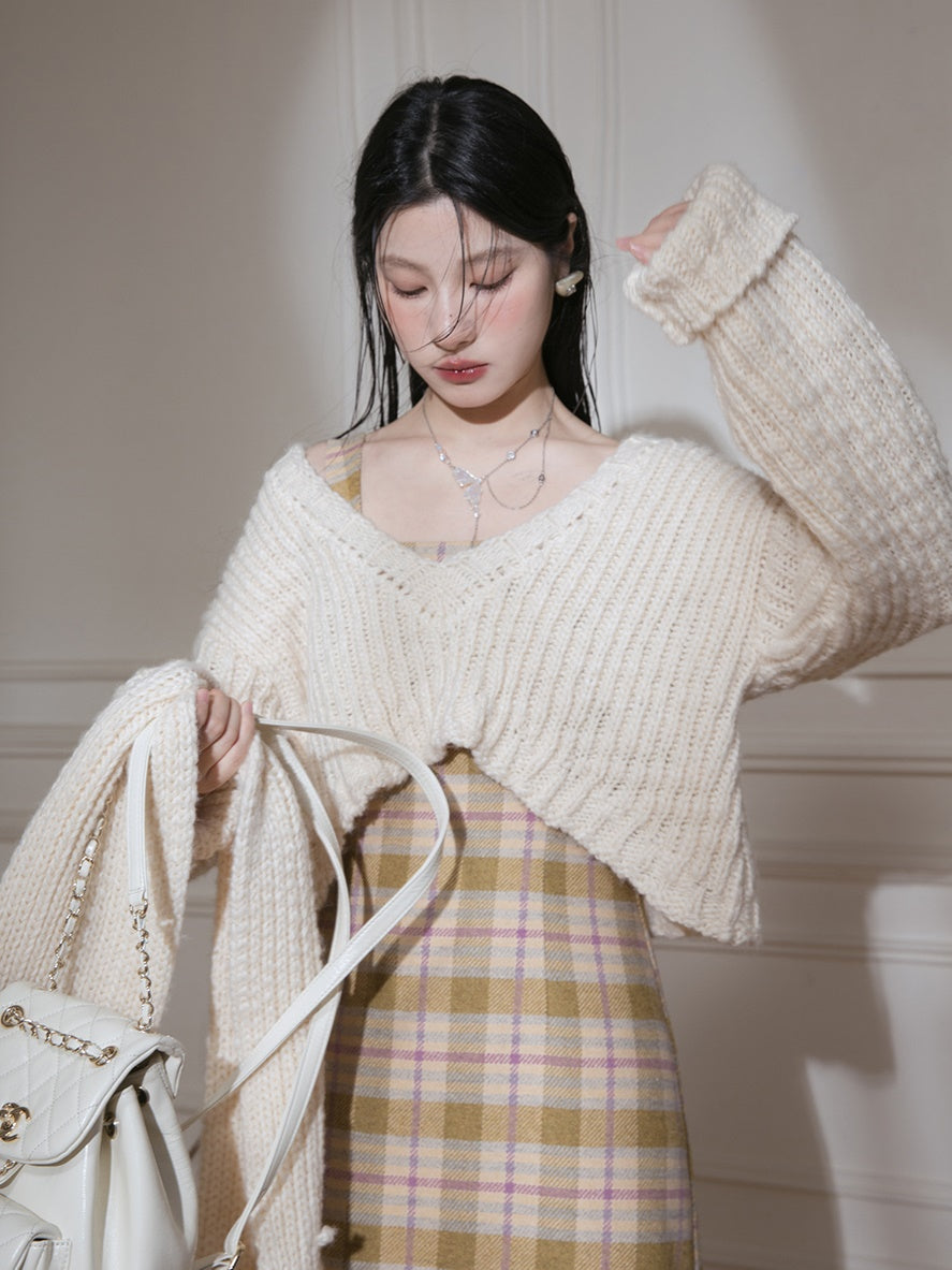 격자 무늬 서스펜더 긴 치마 & V 넥 스웨터