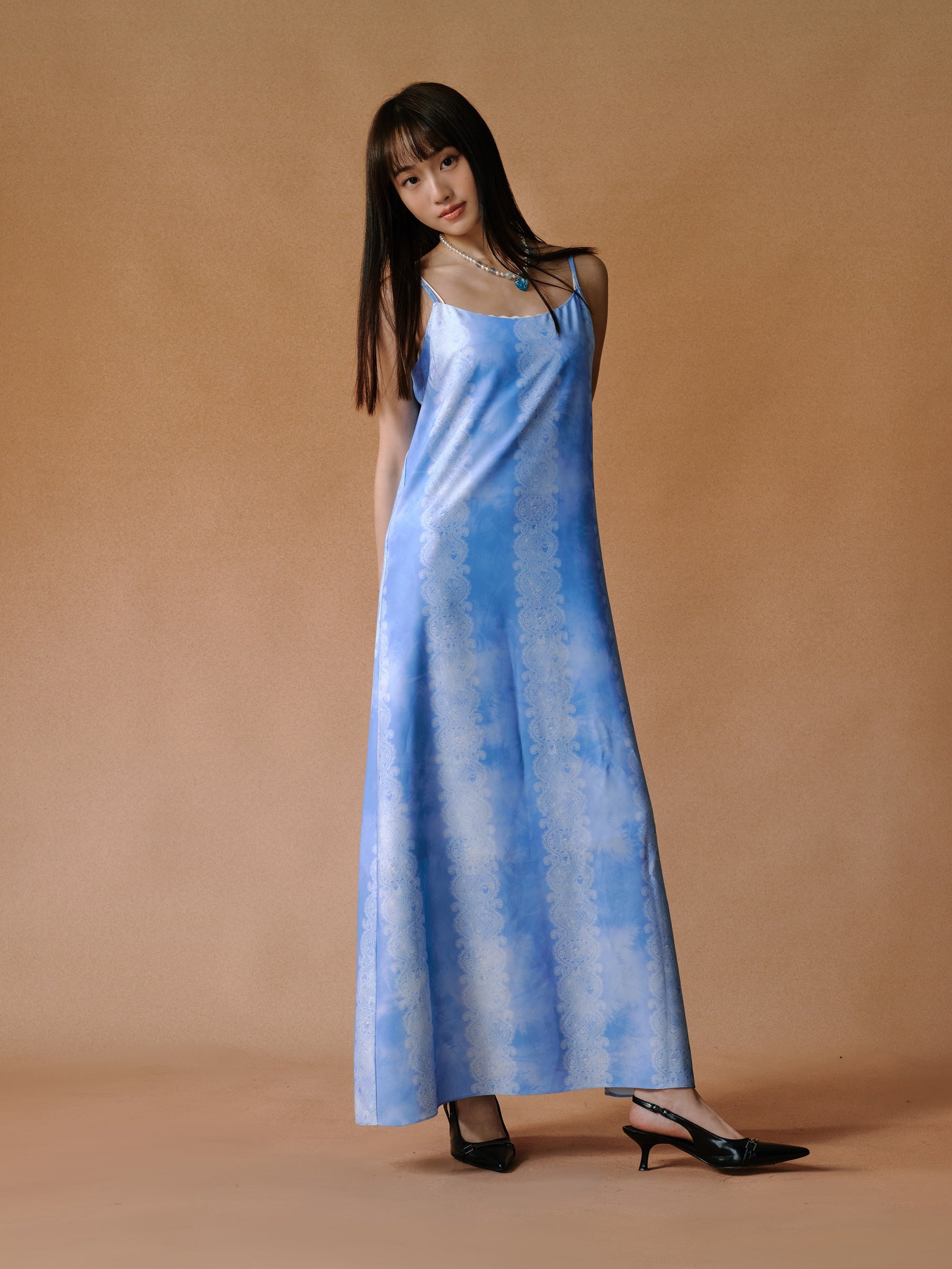 Robe à suspension imprimée en papier en dentelle