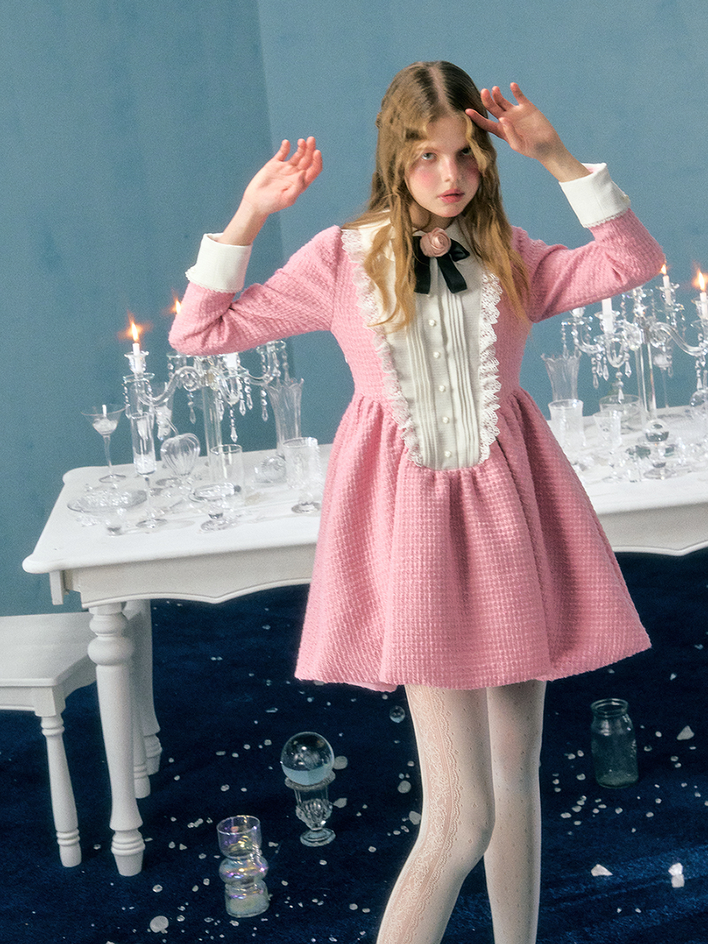 Bogenblume Brosche Puffhülle Kleid