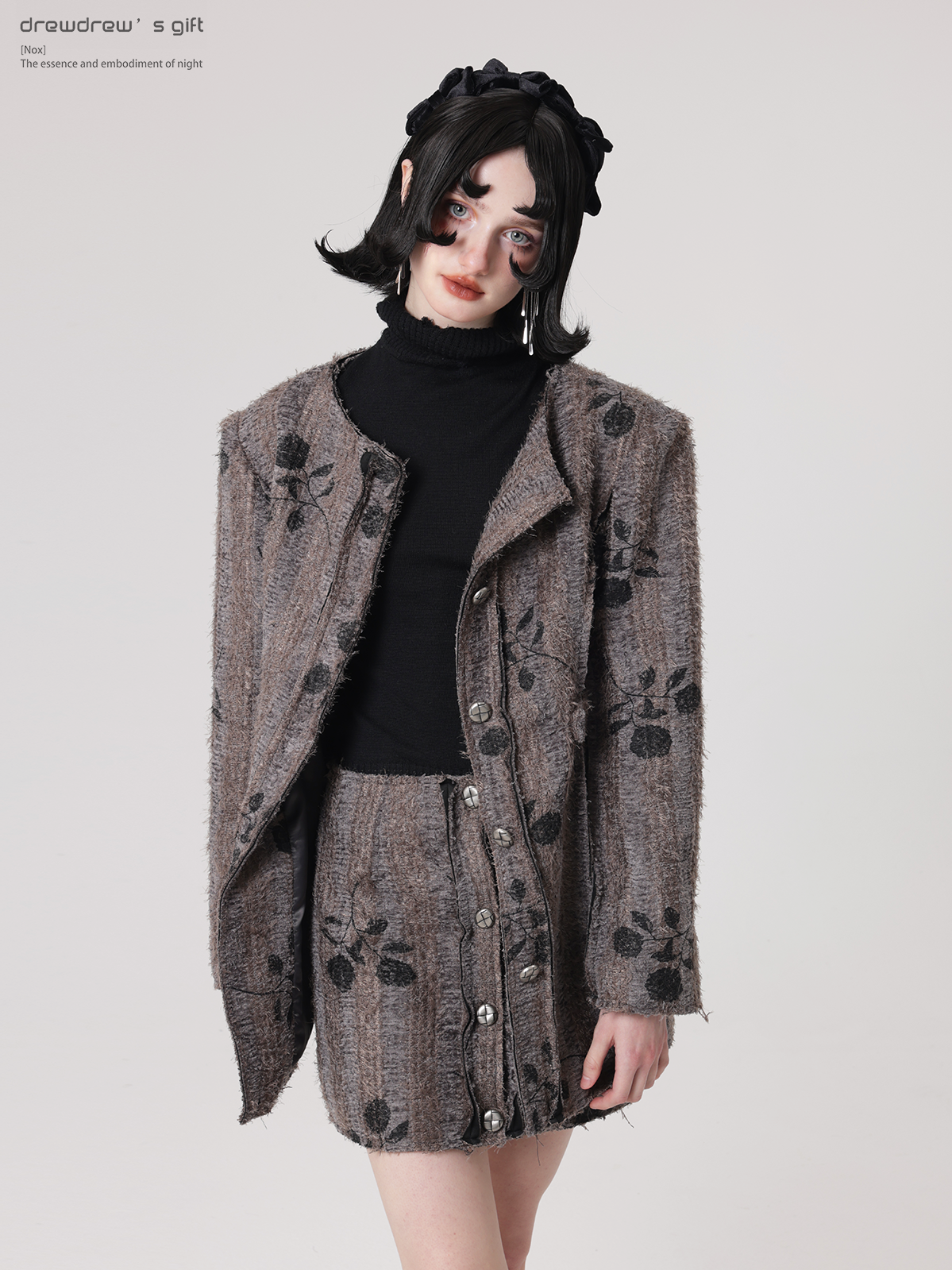 Small Fragrant Style Raw Edge Floral Jacket & Skirt