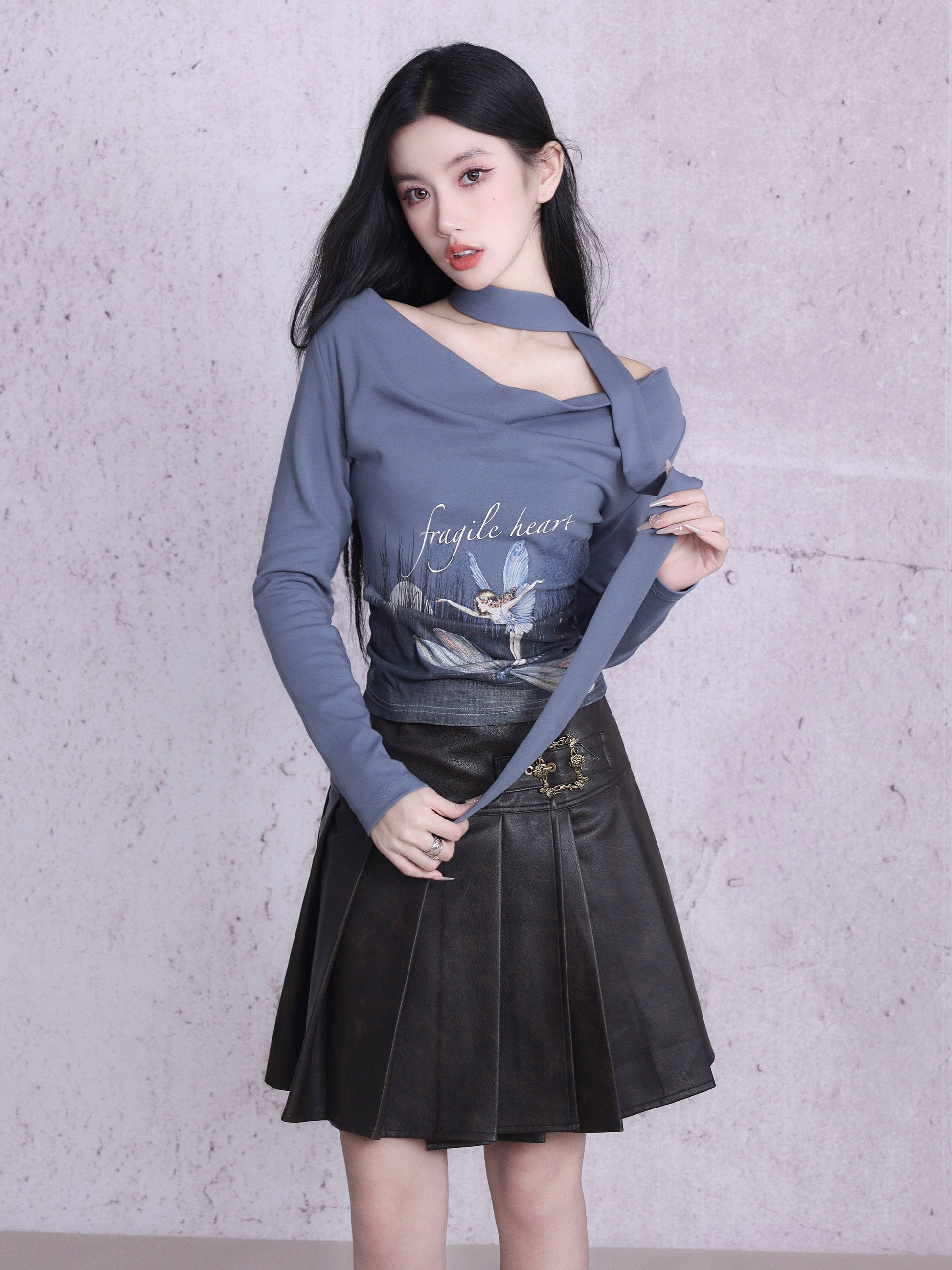 Printed Long-sleeved Swing Neck T-shirt
