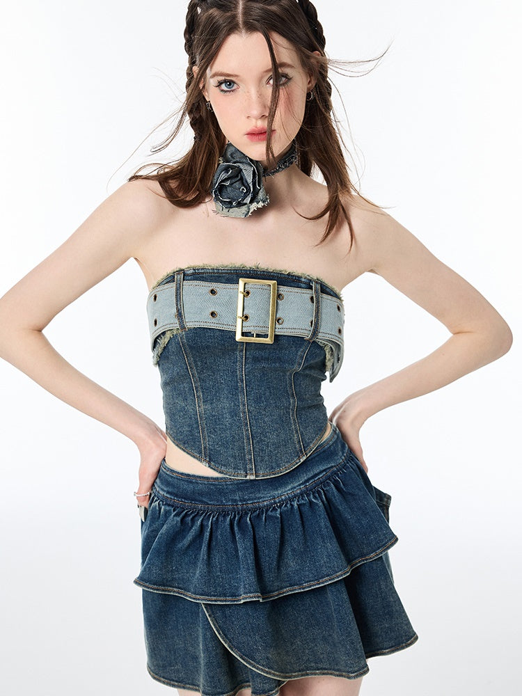 Top nue et jupe nue en denim doux et épicé et épicé