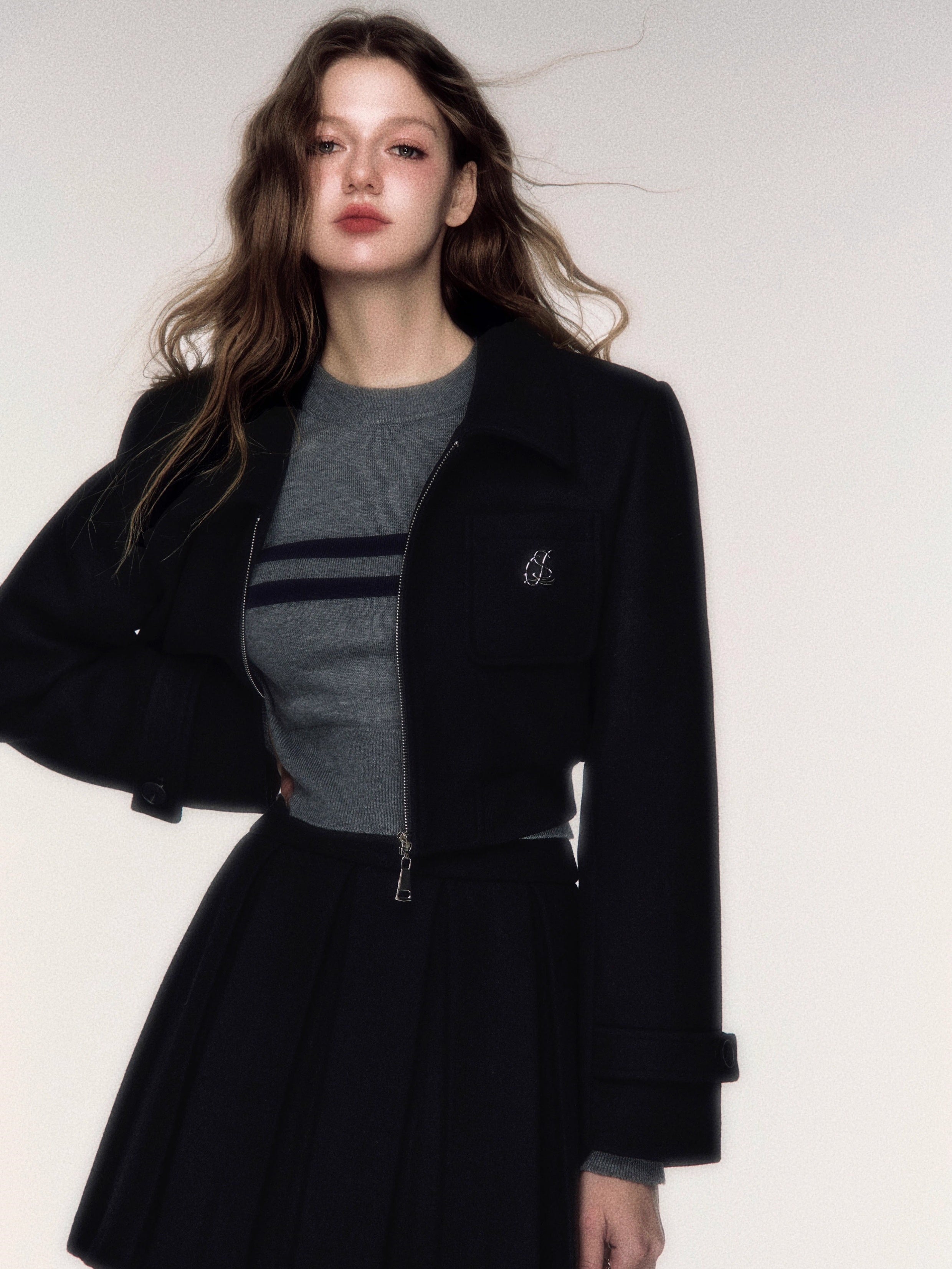 Retro Border Short Sweater