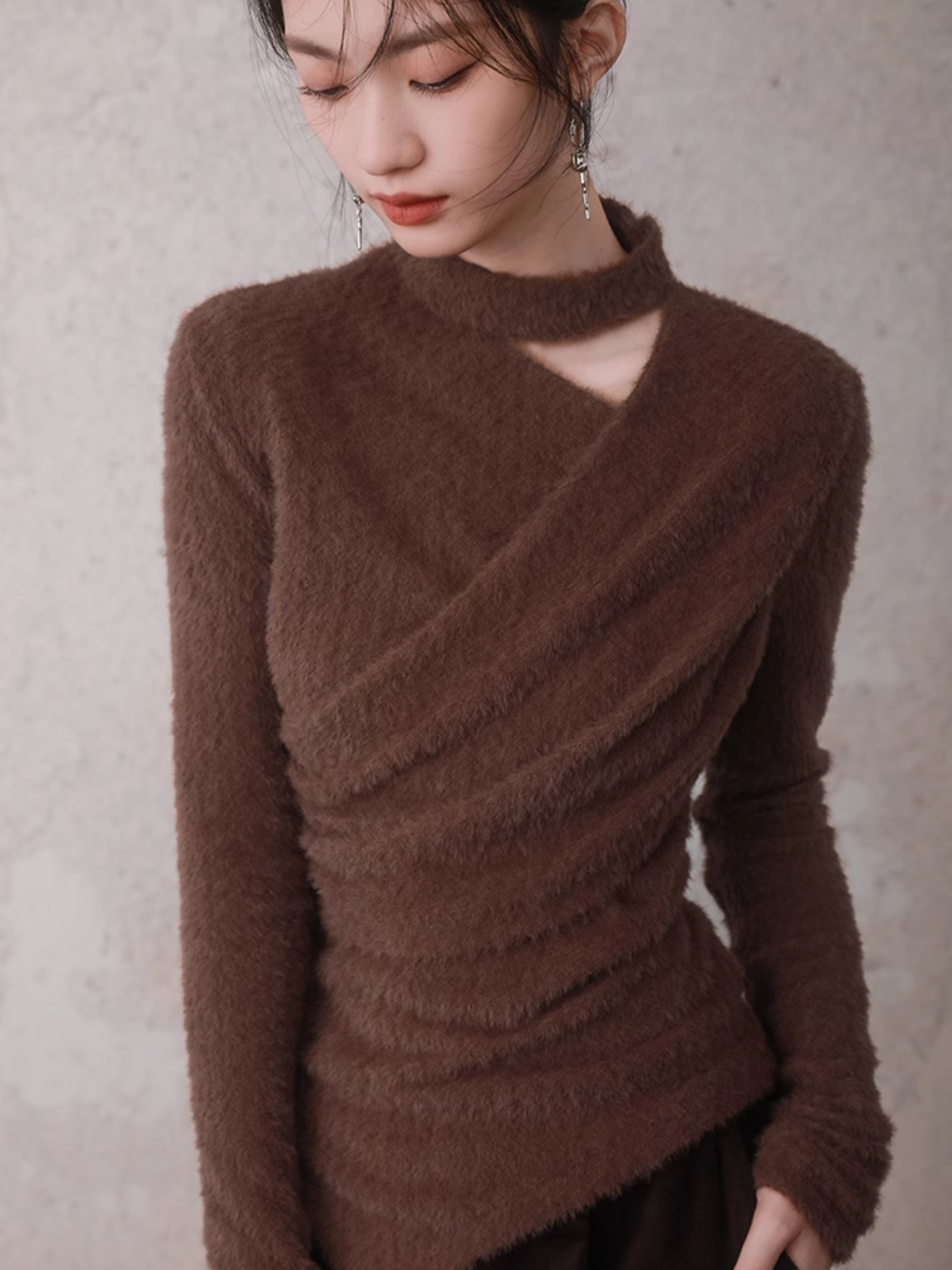 Vorderkreuzende Design pelziger Boden gestrickt