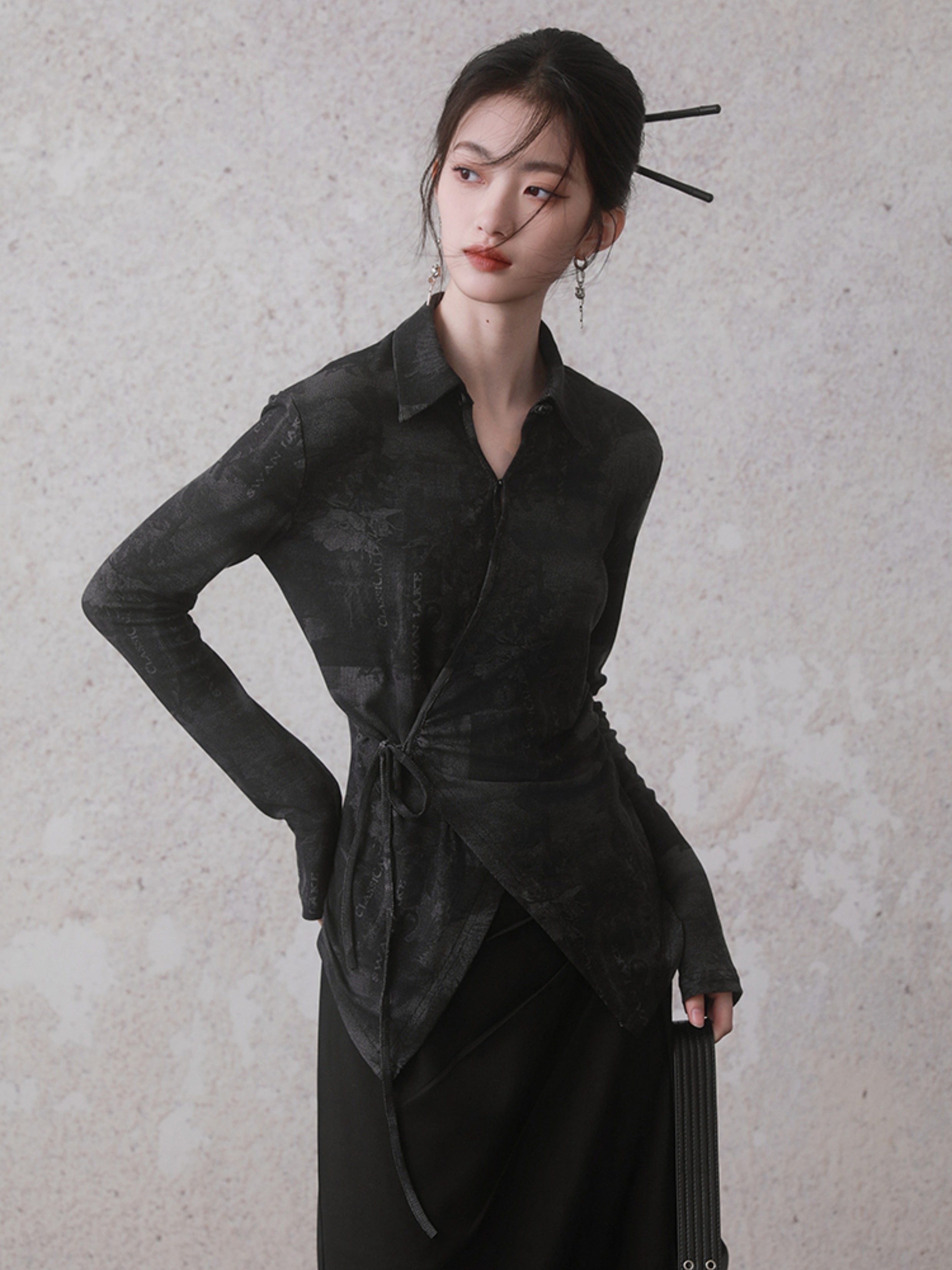 중국 스타일의 기울어 라팔 탑