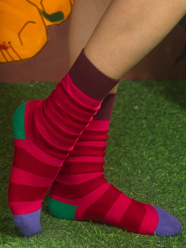 Contrast Border Socks