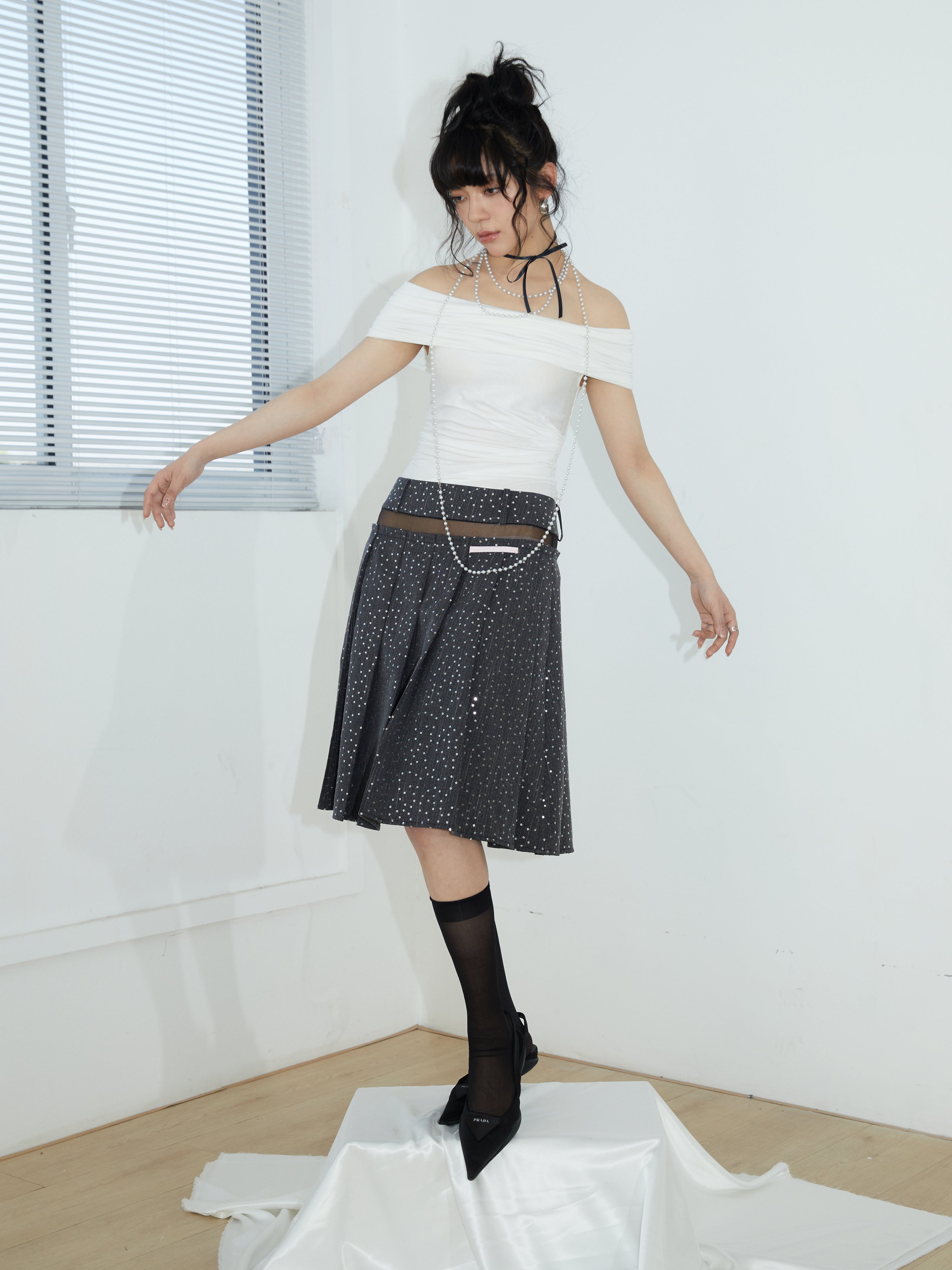 Waistless Sparkling Sequin Pleat Skirt