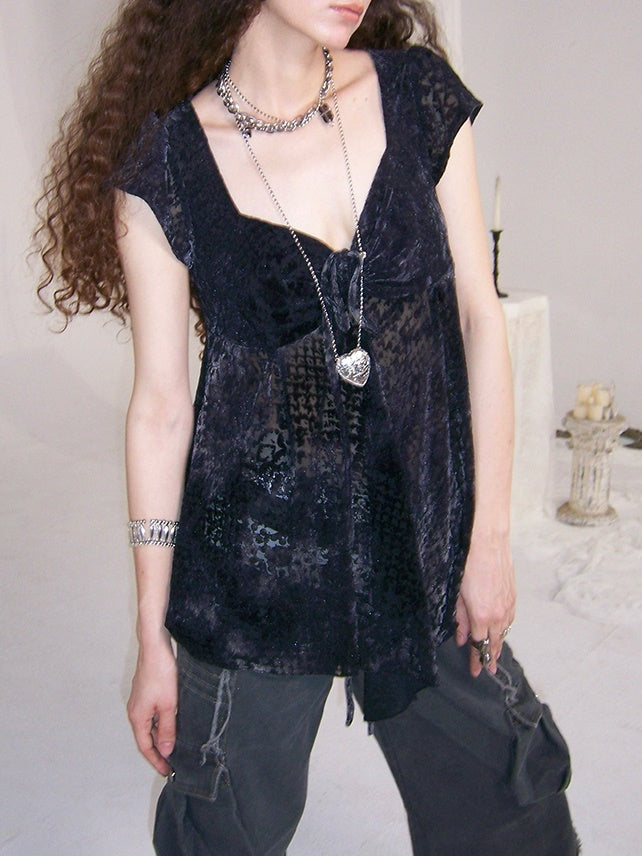 Pentagon Neck Flocking Mesh Dark Pleated Puff Sleeve Shirt