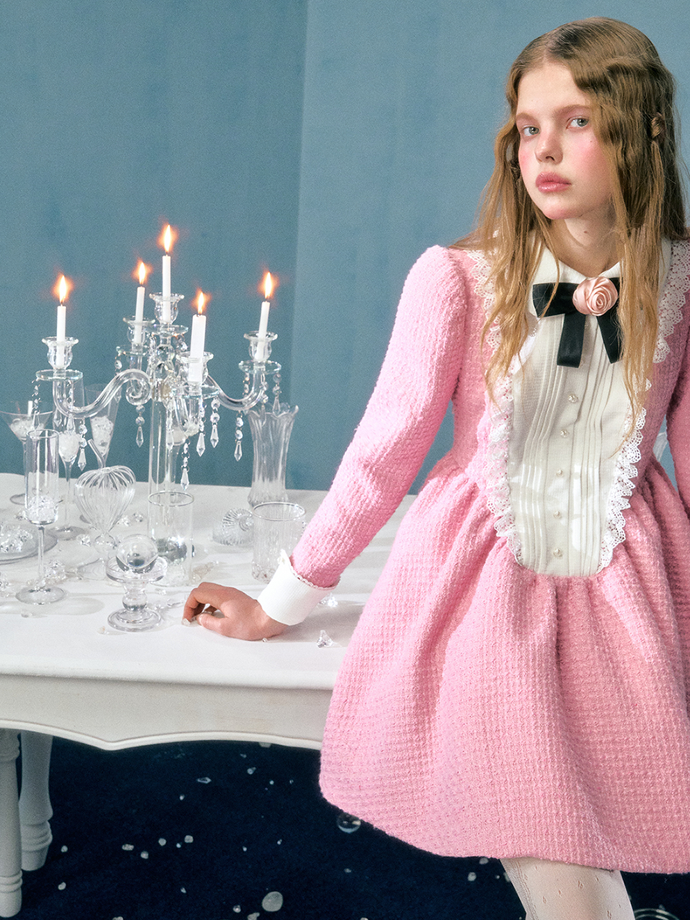 Bogenblume Brosche Puffhülle Kleid