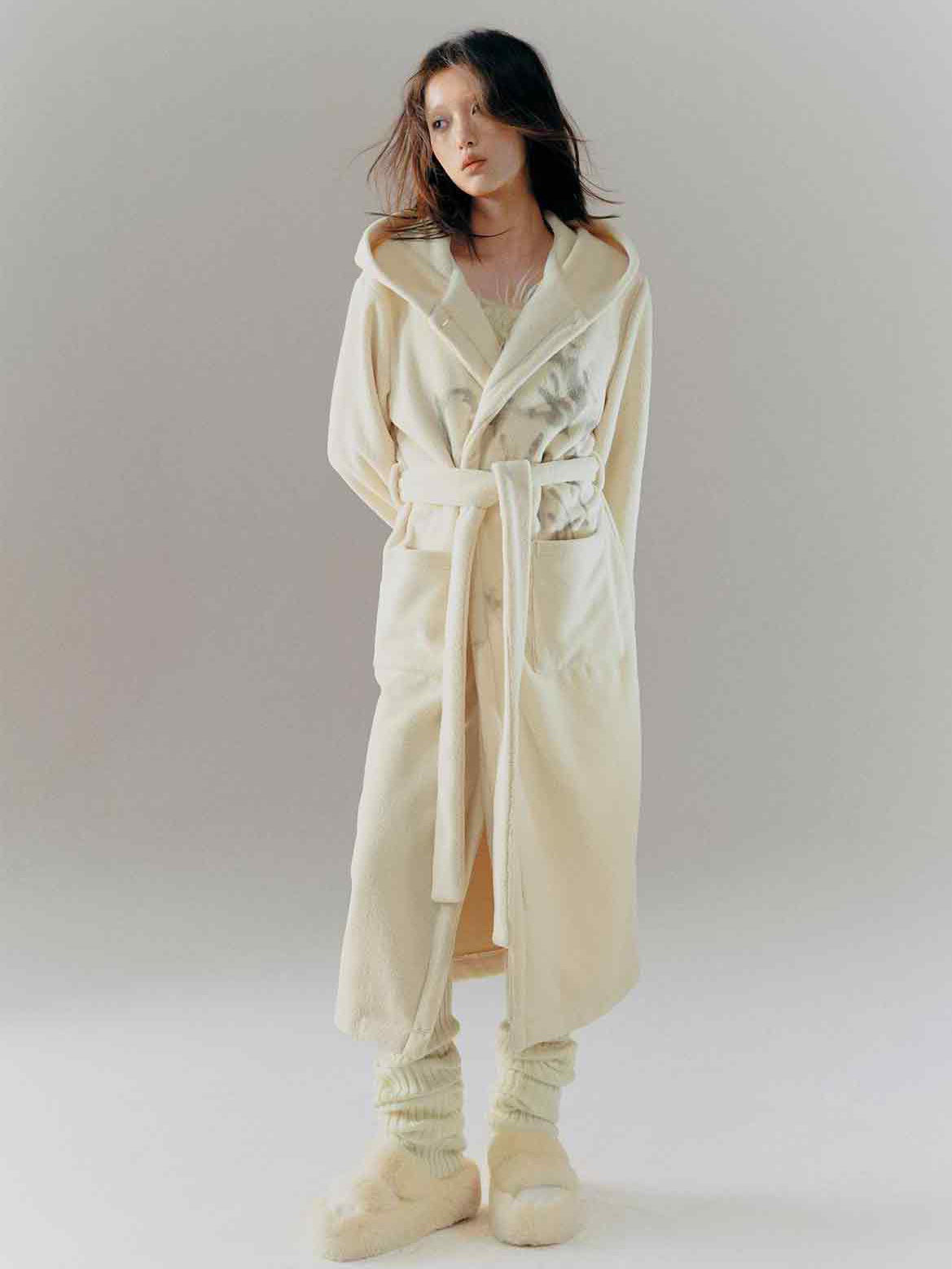 Lose Plüschgraffiti bedruckte Kapuze -Bademantel