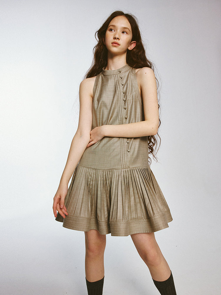 Robe sans manches en trois dimensions plissées