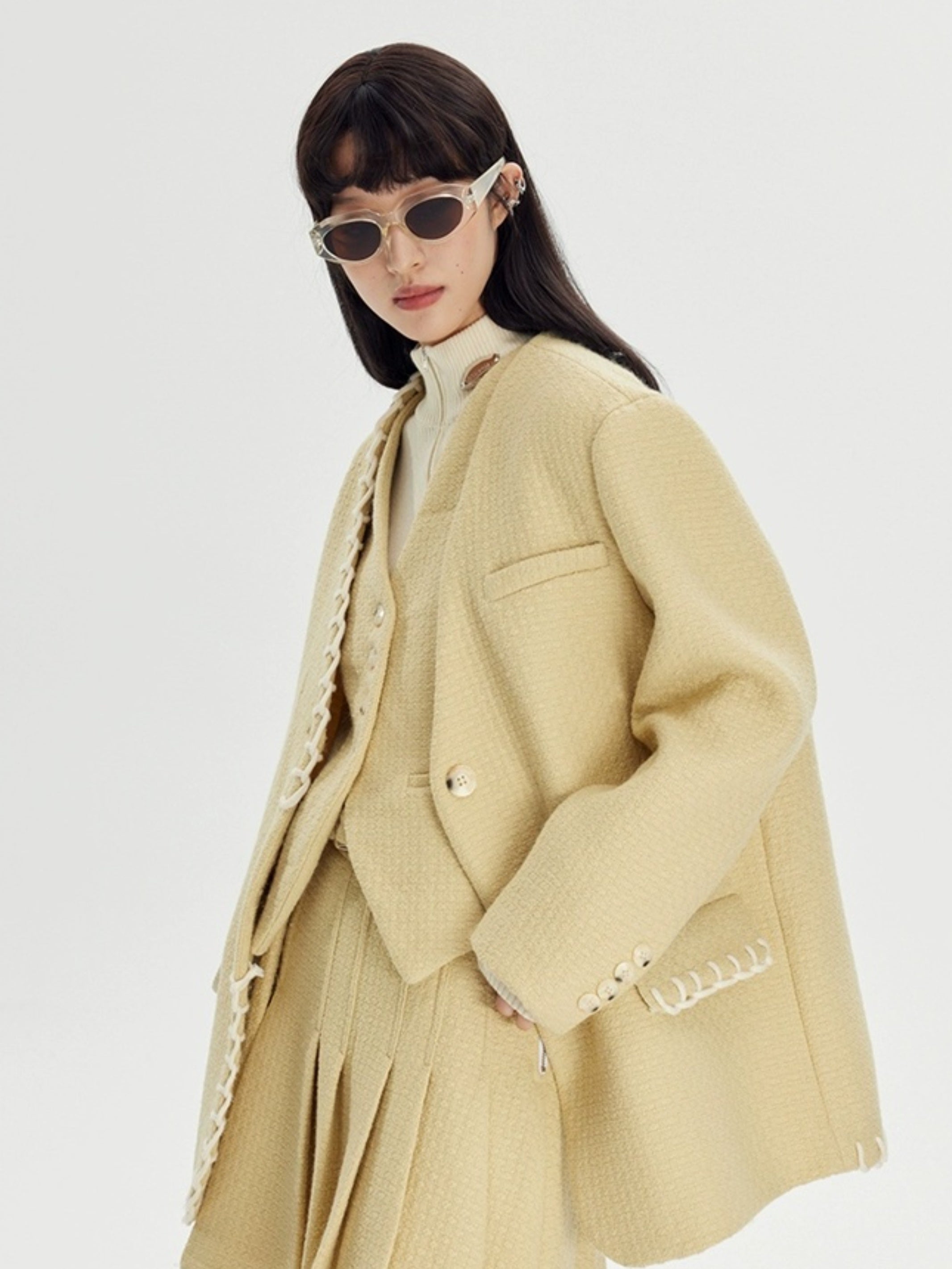 No-Collar Jacket & Vest & High-waisted Pleated Skirt