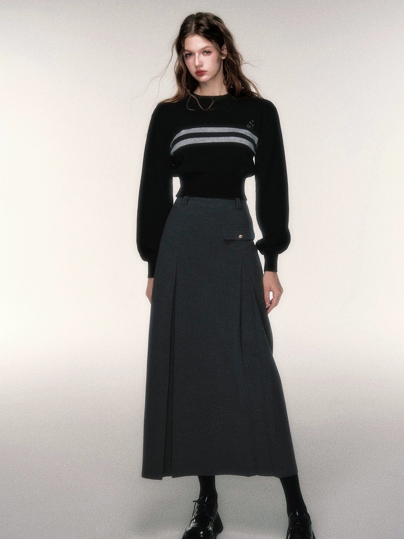 Retro Border Short Sweater