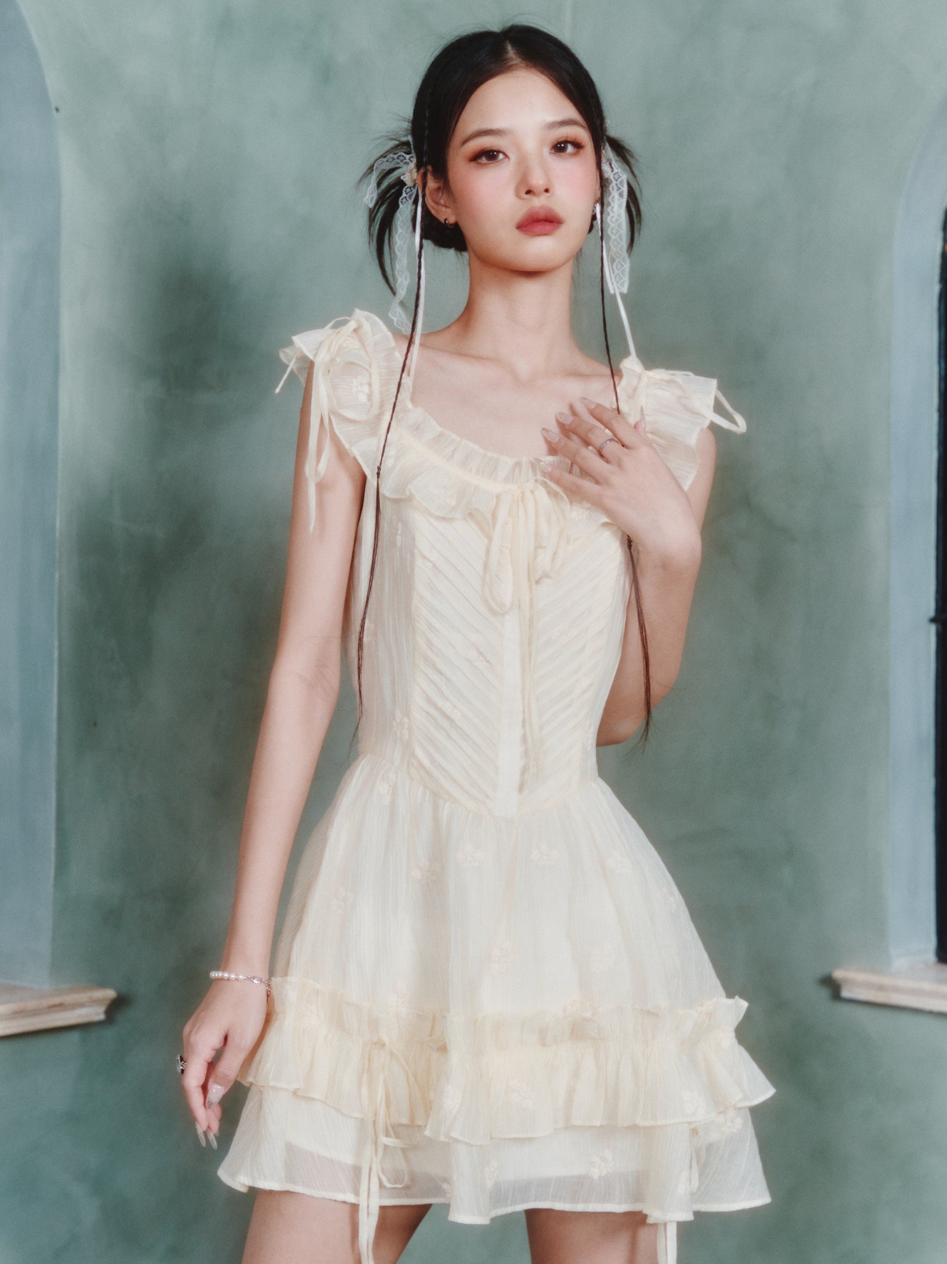 Embroidered Ruffled U-neck Lace-up Sleeveless Dress