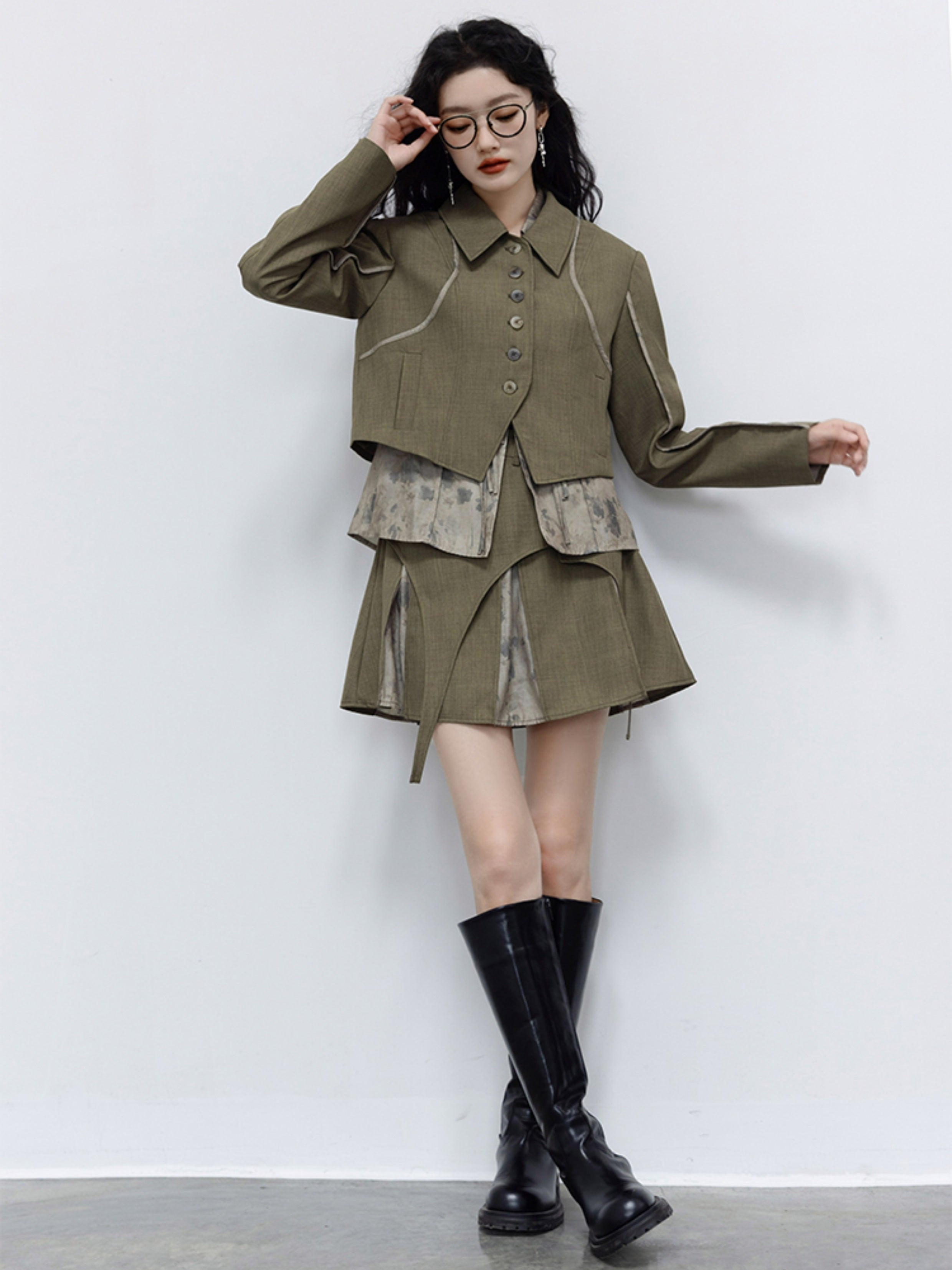 Deconstructed Retro College Style Jacket & Design Pleated Skirt