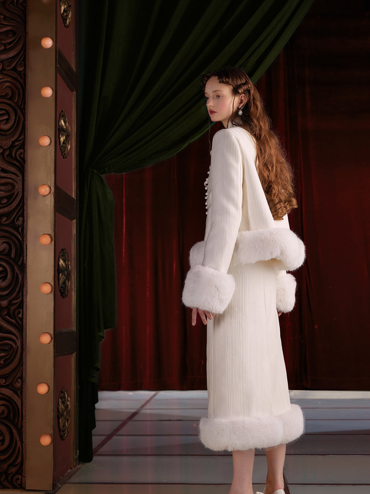 Lace Stitching Fur Mao-Collar Jacket & Skirt