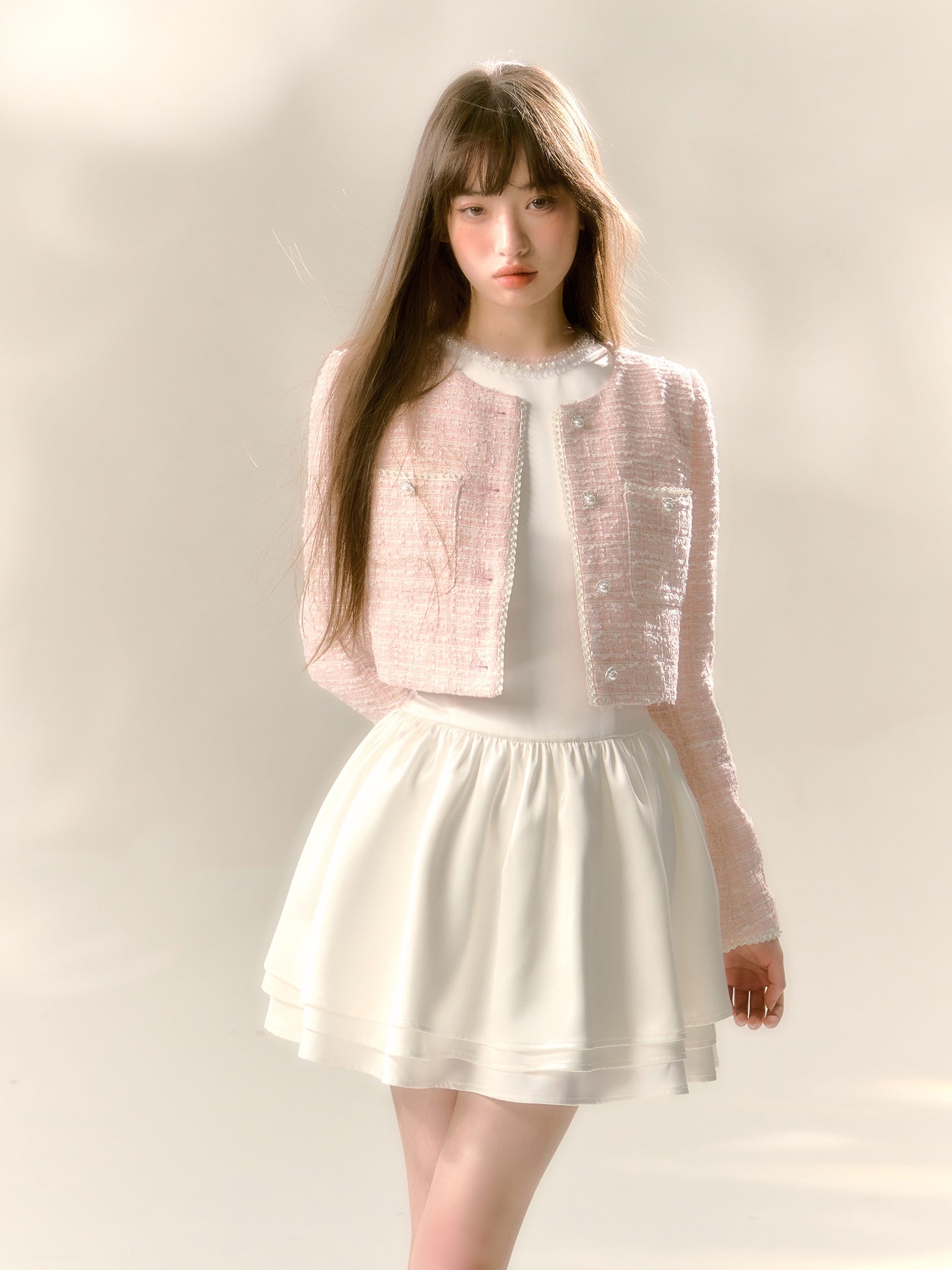 미세한 반짝이 거리는 진주 레이스 스트레이트 꼰 짧은 재킷