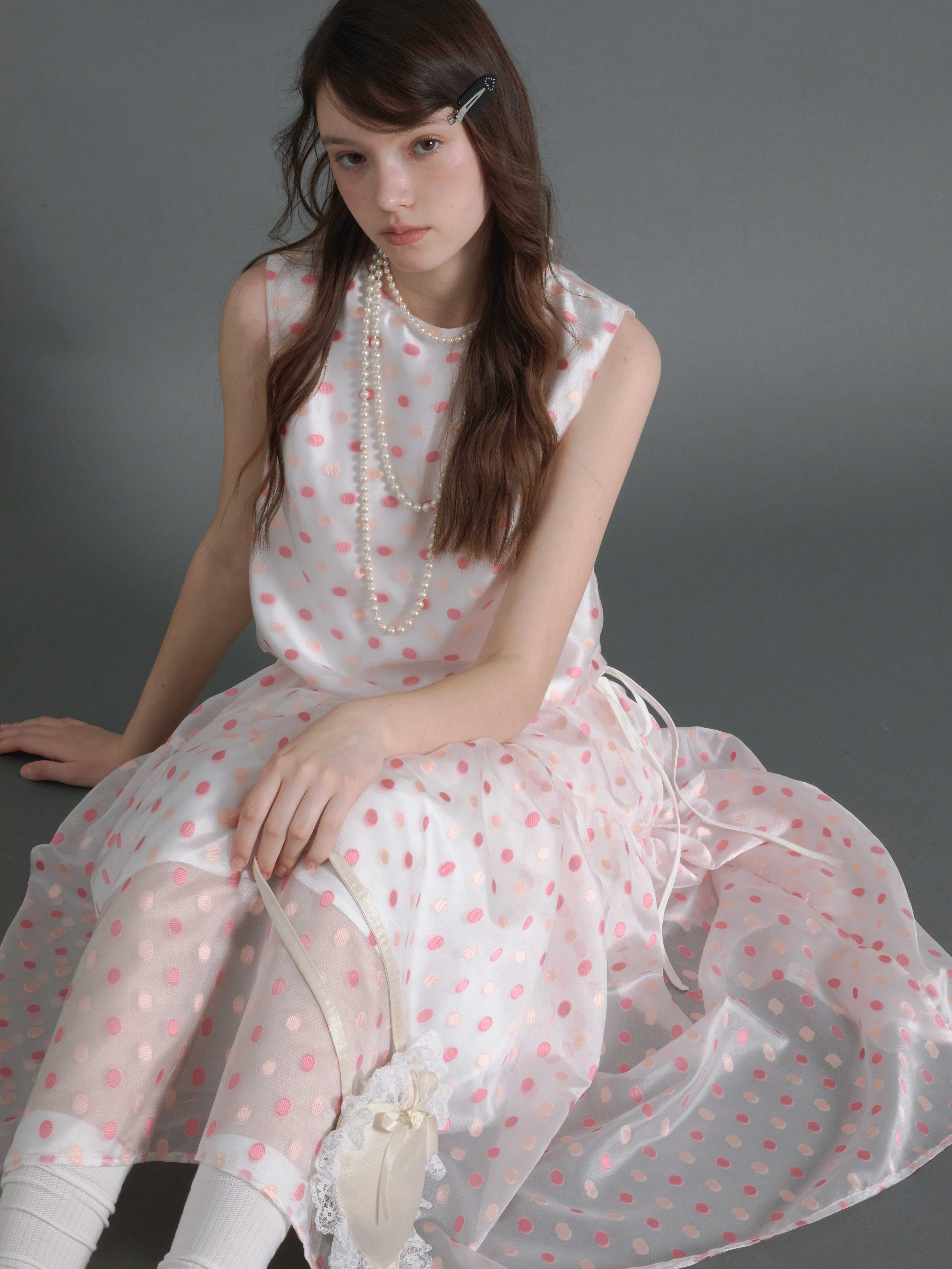 Polka Dot Sleeveless Back Ribbon Top & Gather Fluffy Skirt