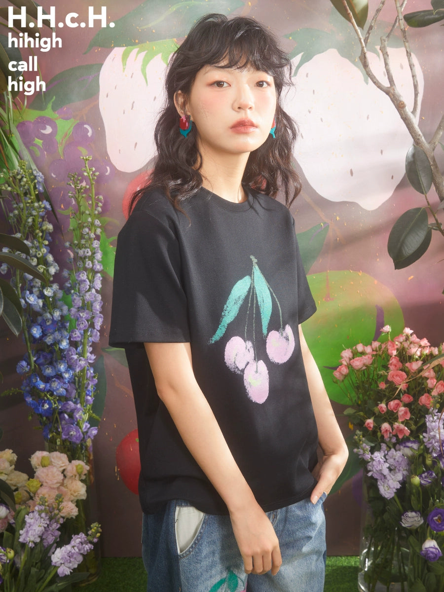 Cherry Print Loose Round Neck T-shirt