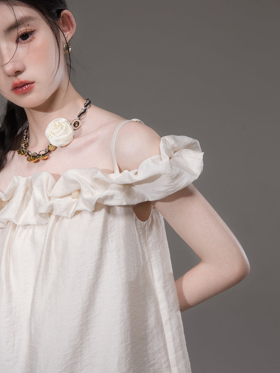 Flower Bud Off-shoulder Shirt & Lace Apron Set-up