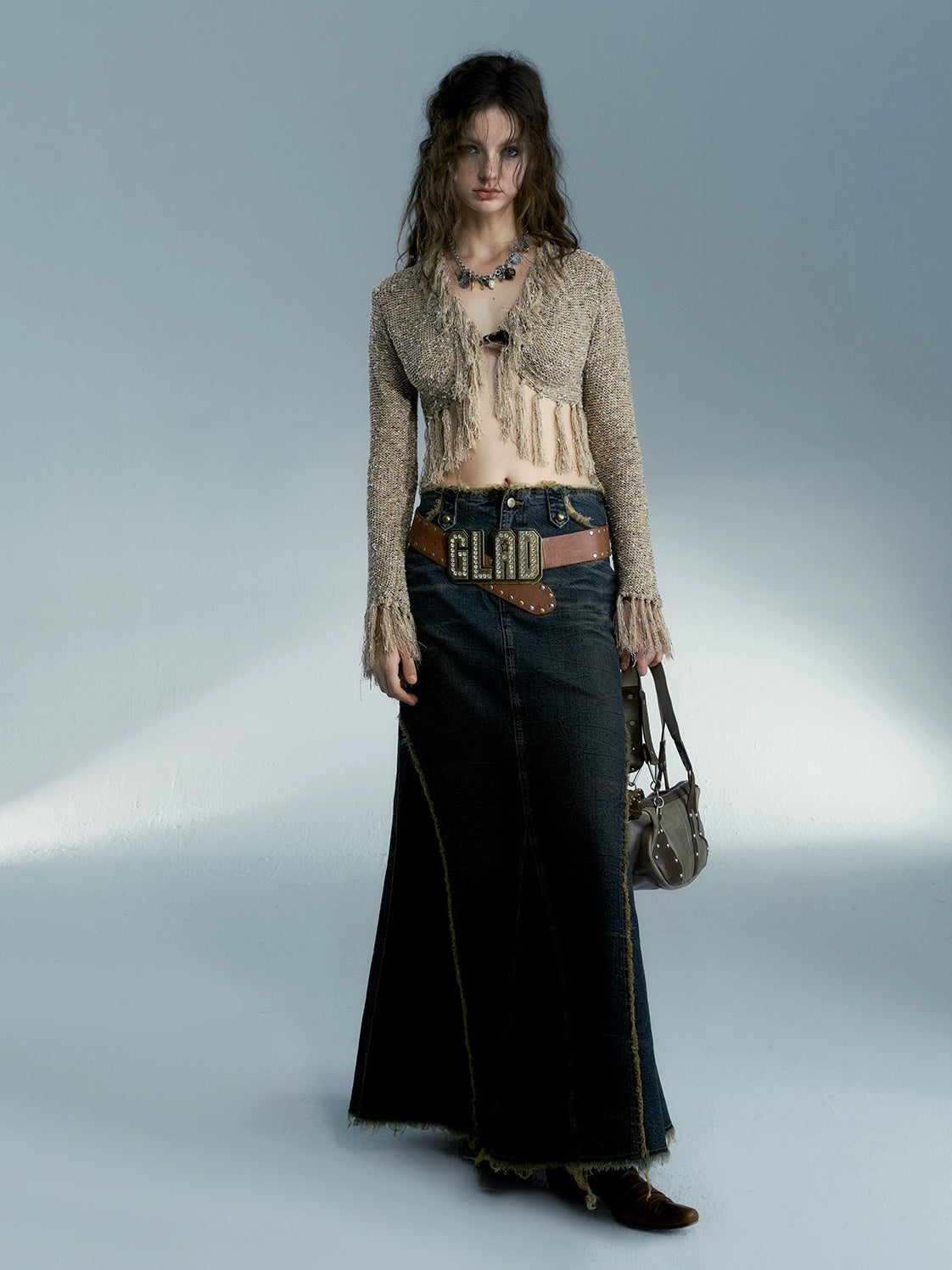 Commutation de la sirène à longue jupe en jean