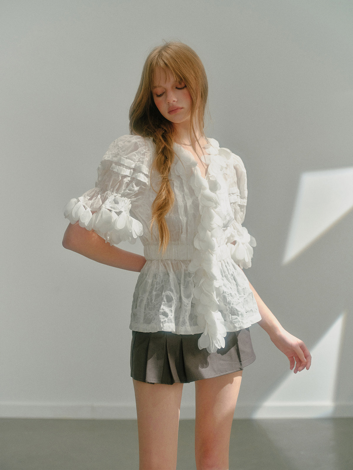 Fish Scale Lace Jacquard Puff Sleeve Short-sleeved Shirt