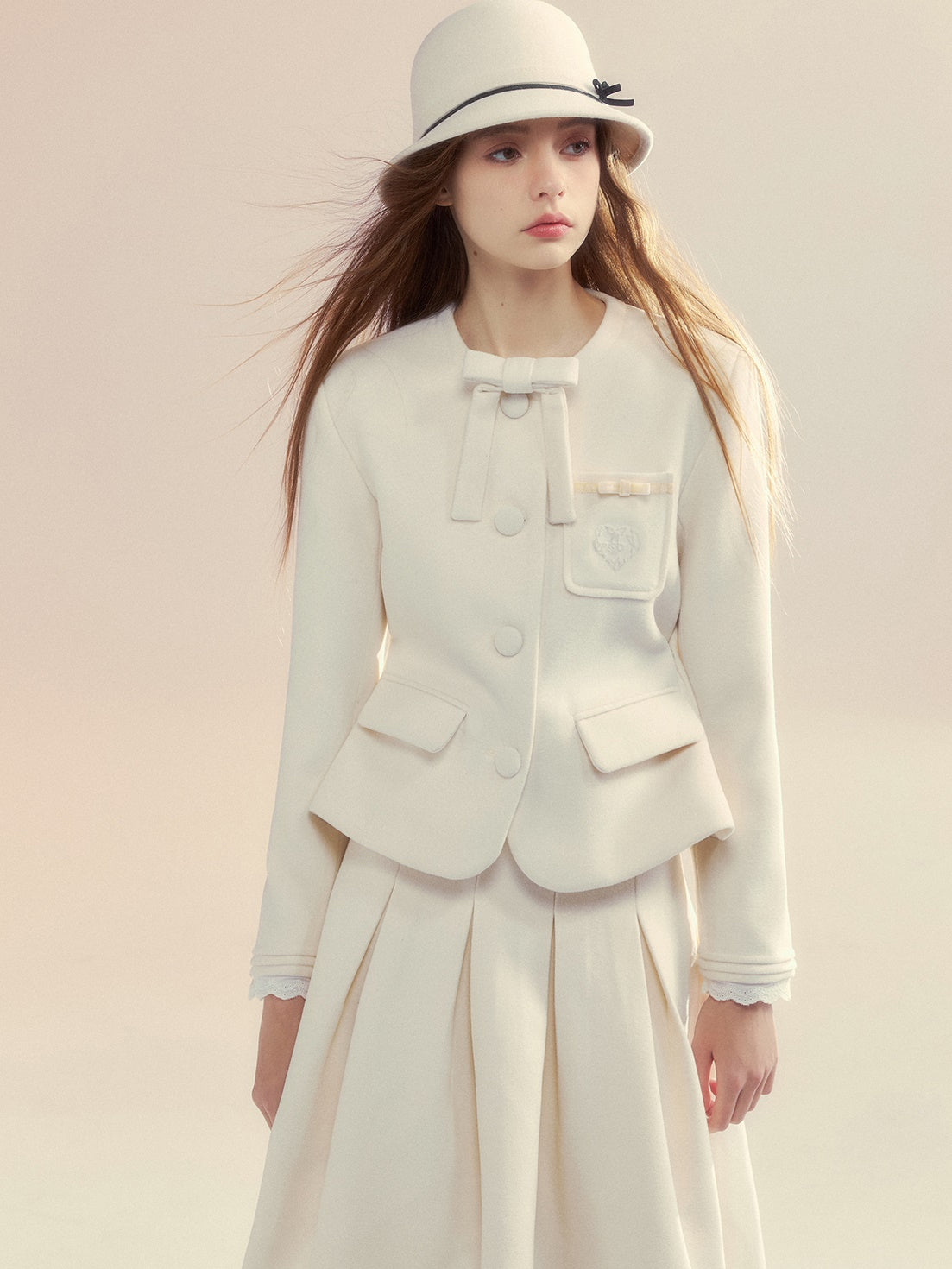 Ruban à broderie Veste courte et jupe plissée de la longueur