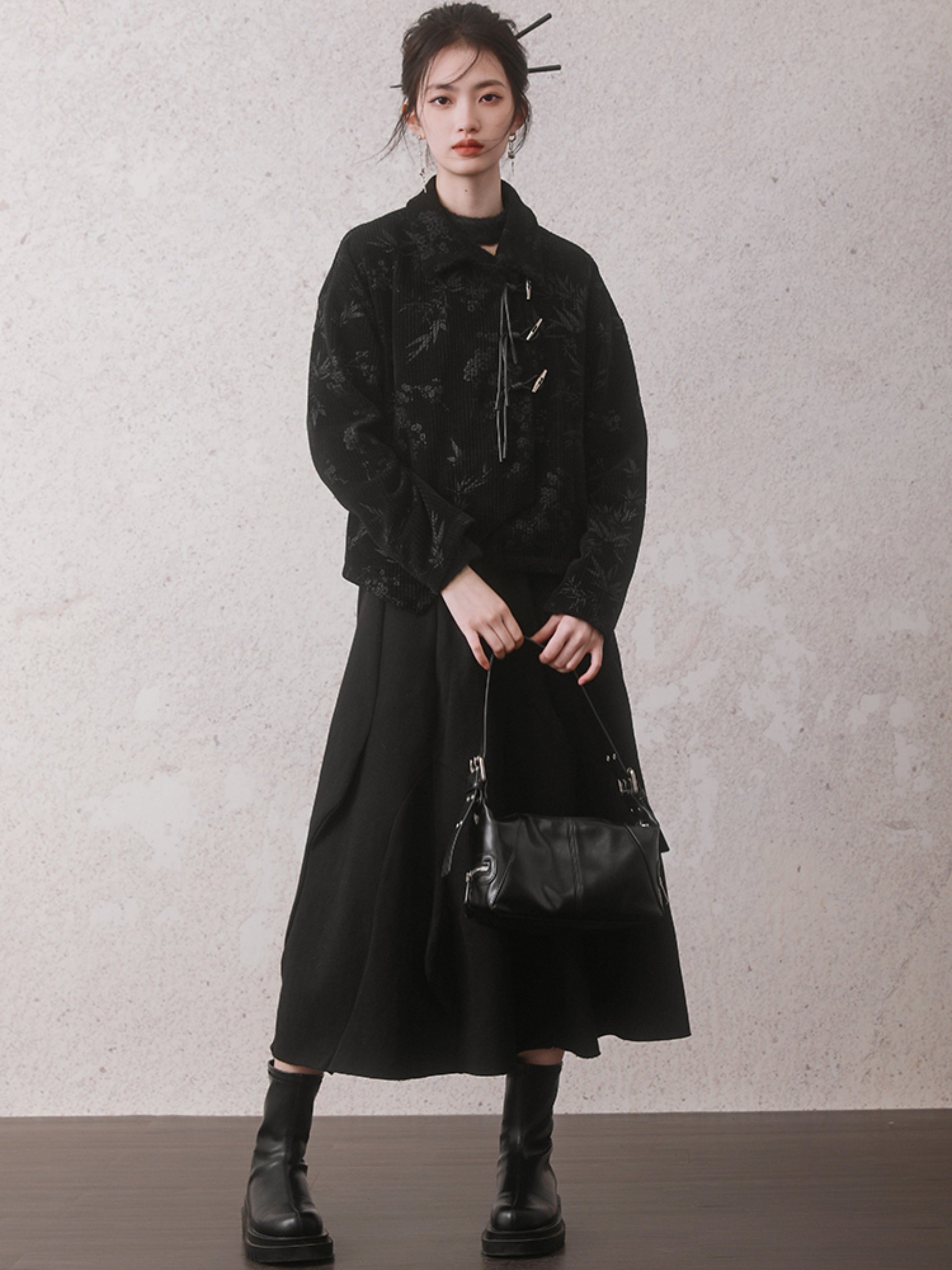 대나무 잎은 엠보싱 된 비스듬한 옷깃 짧은 재킷