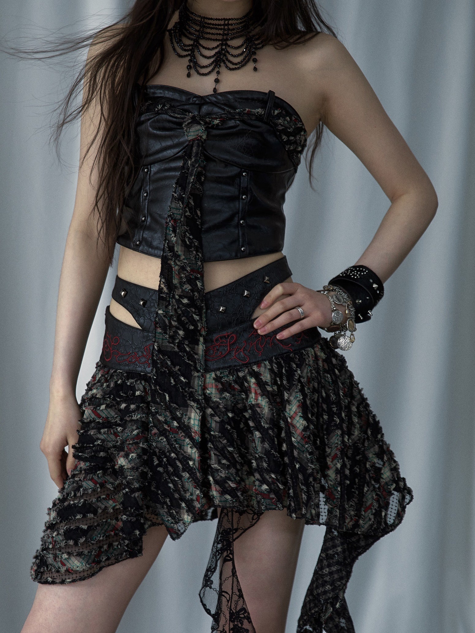 Stitching Embroidered Skirt & Lace Stitch Leather Tube Top