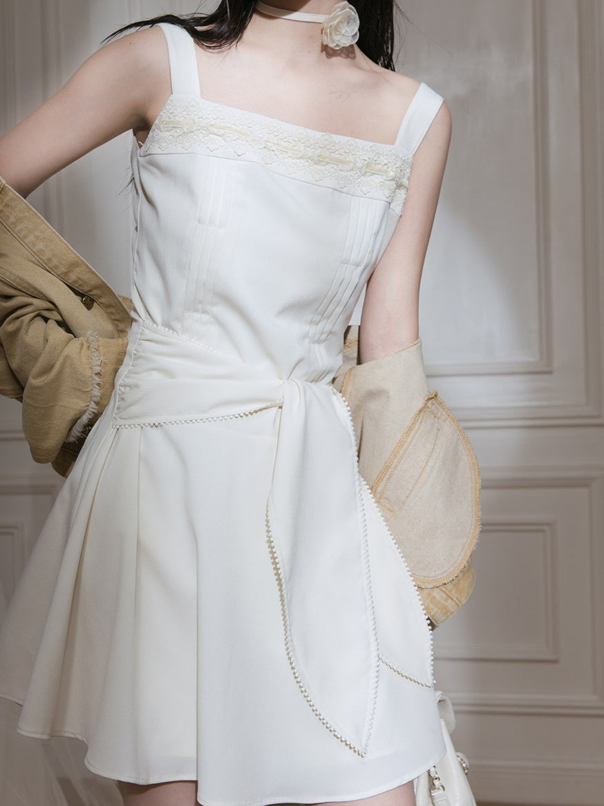 끈적 끈적한 활 디자인 짧은 드레스