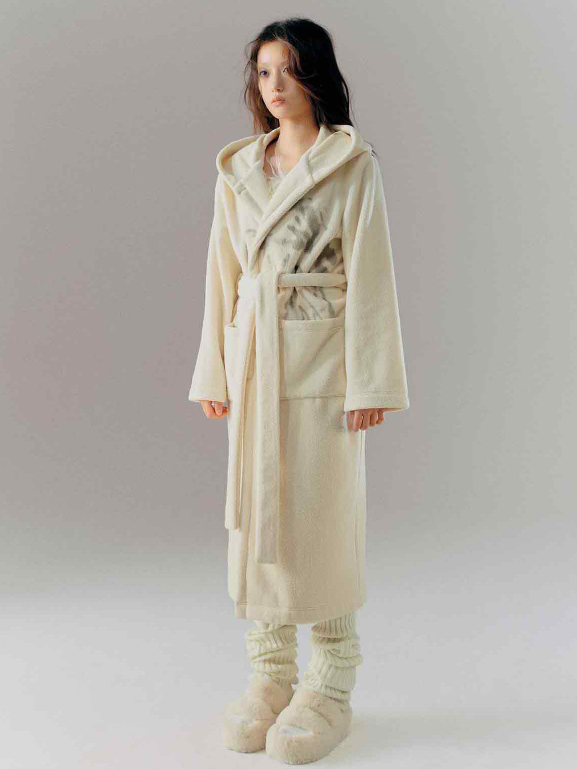 Lose Plüschgraffiti bedruckte Kapuze -Bademantel