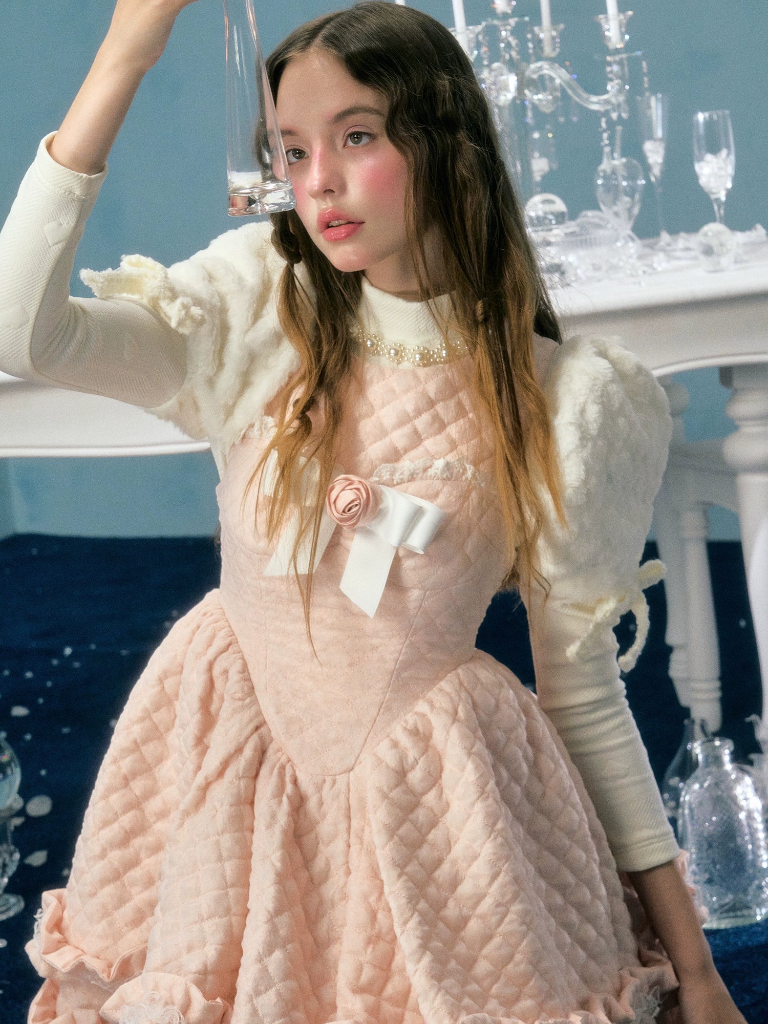 Spitze gesteppte Bower Brosche Sunddress & Puffärmel. Top