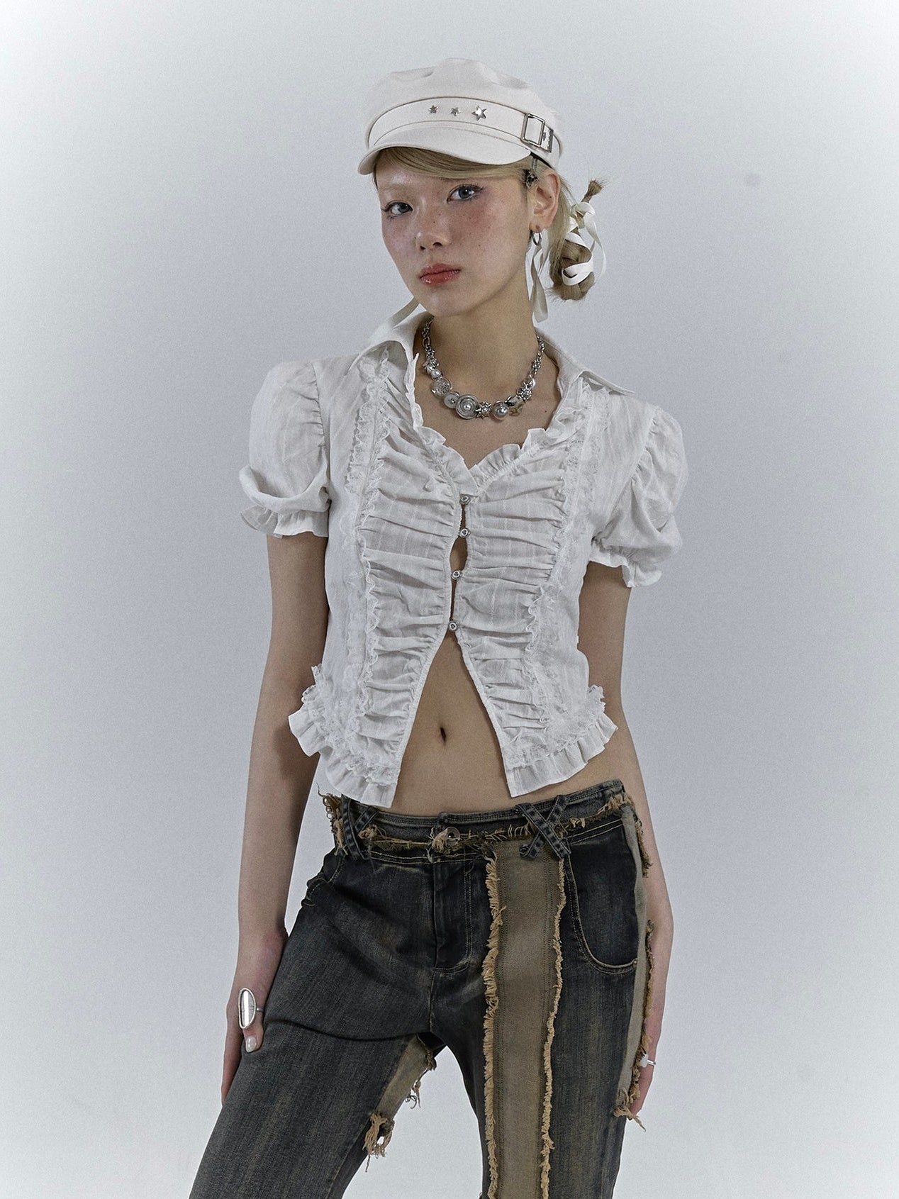 M manche à manches bouffantes en V