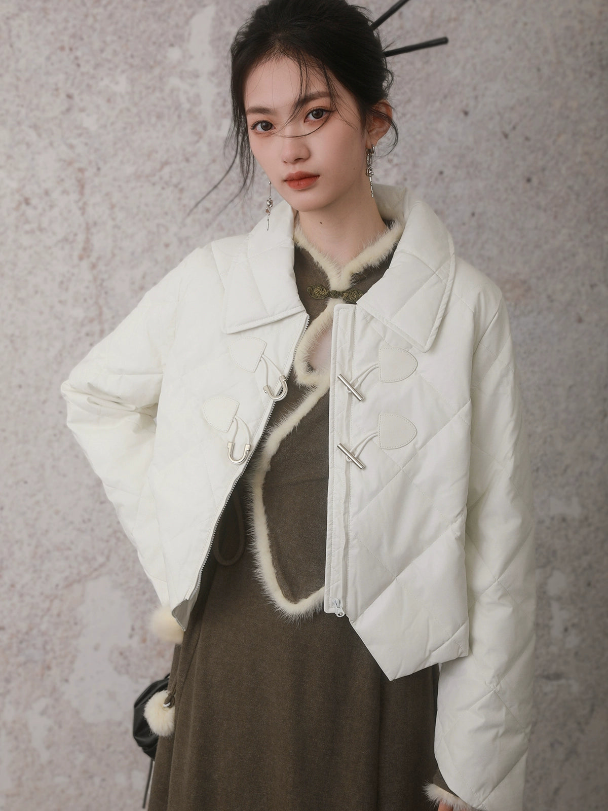 Robe de style chinois de la taille de la taille de la taille en fourrure