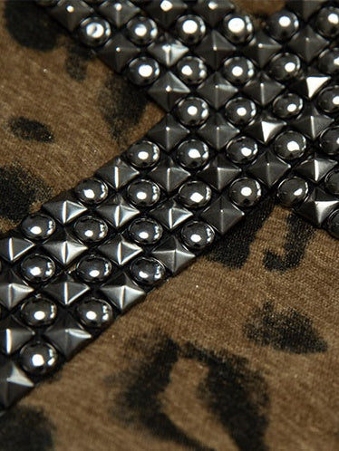 Stamping Rivets Leopard Print Hot Pants