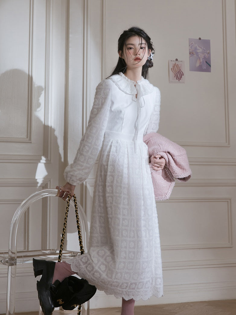 Plüsch gesticktes Kleid