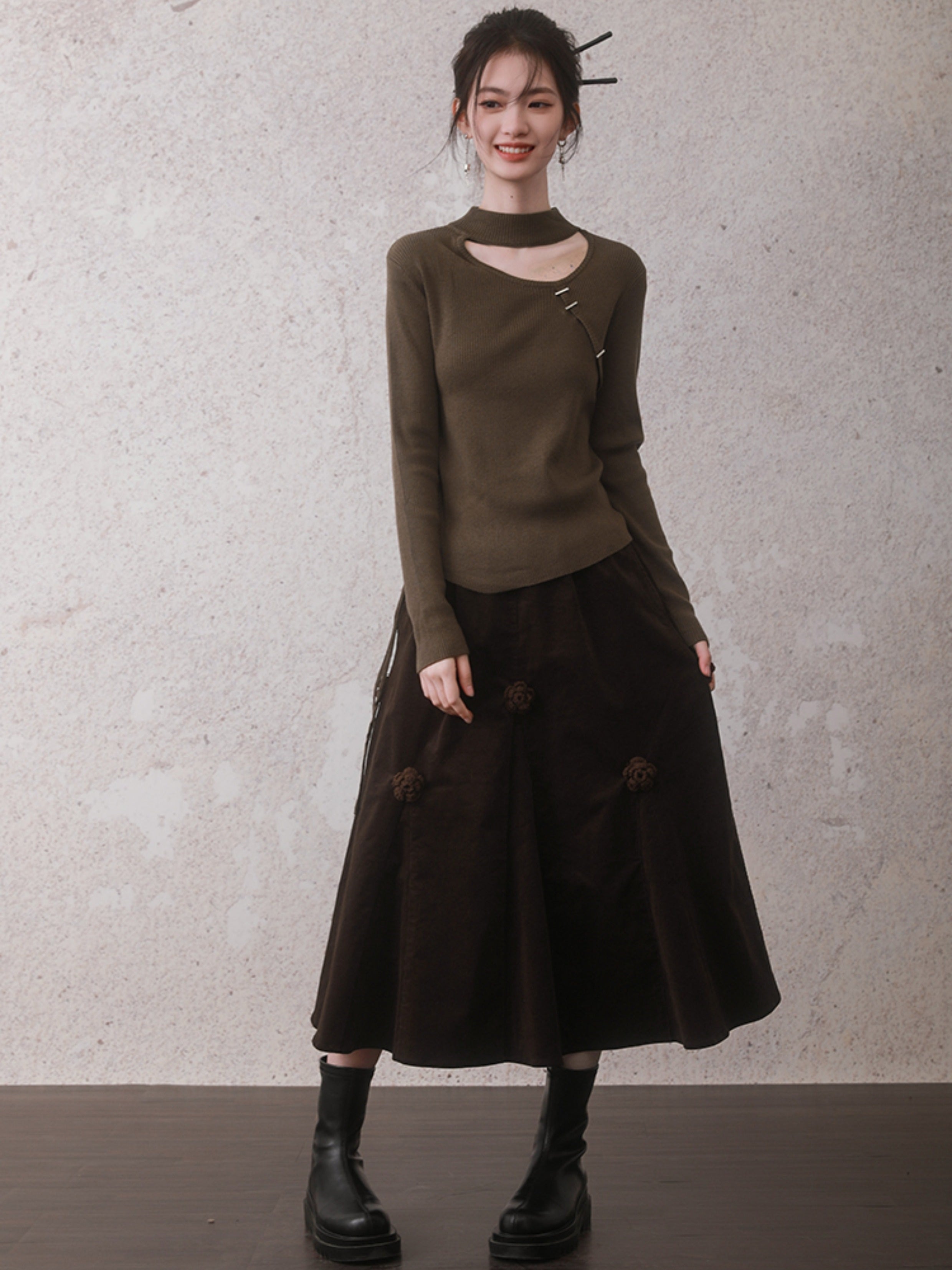 Neuer chinesischer Styledrawstring -Ausschnittpullover