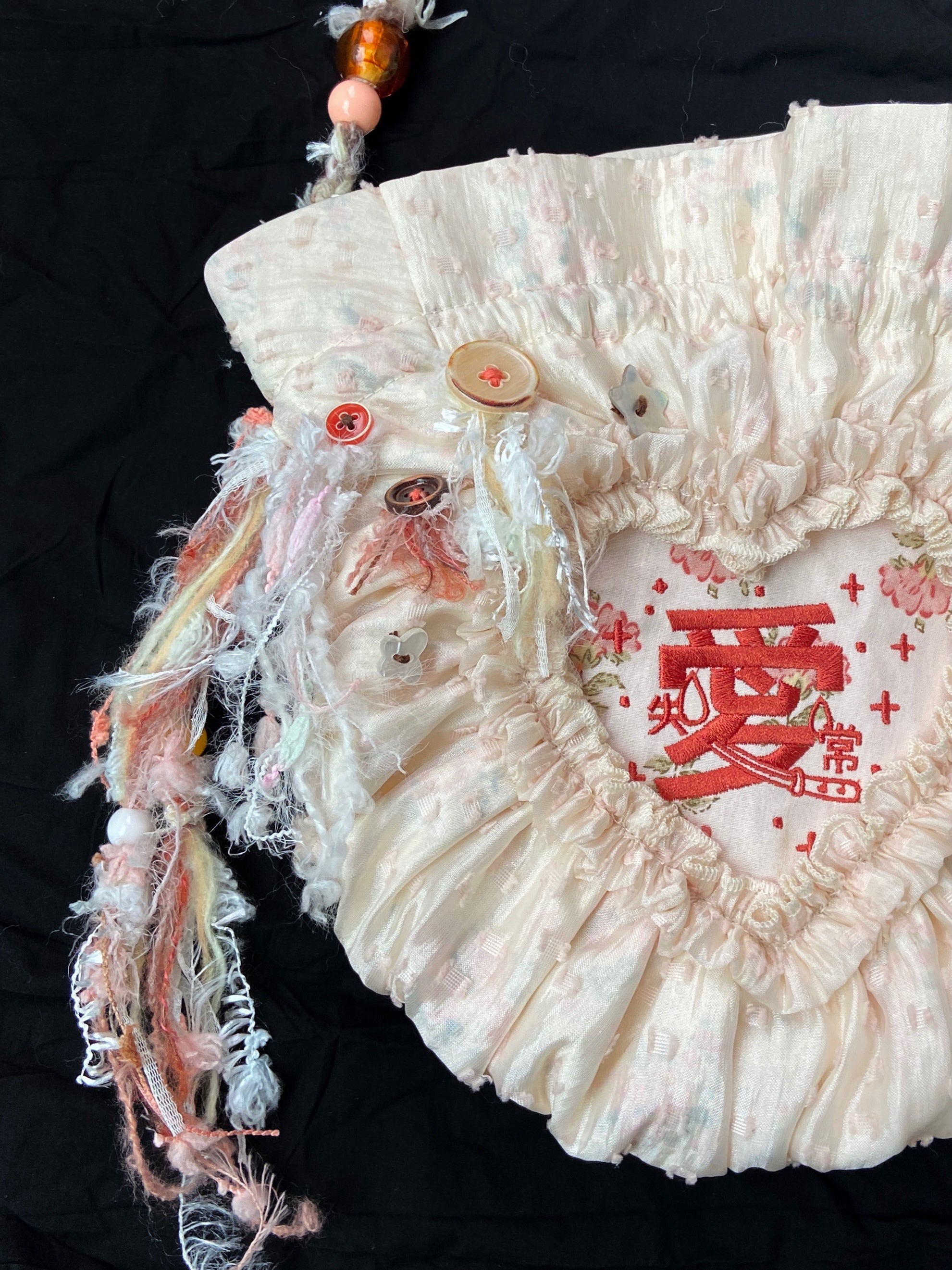 Lace Love Cake Embroidered Pleated Crossbody Bag