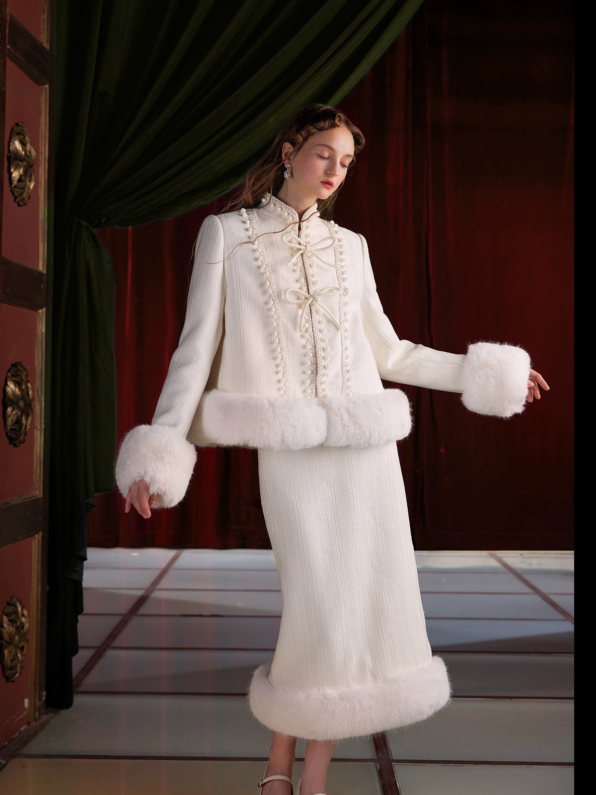 Lace Stitching Fur Mao-Collar Jacket & Skirt