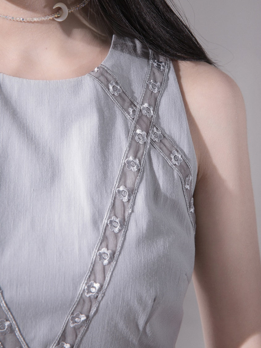 리본 메쉬는 등이없는 드레스 드레스를 좌절시킵니다