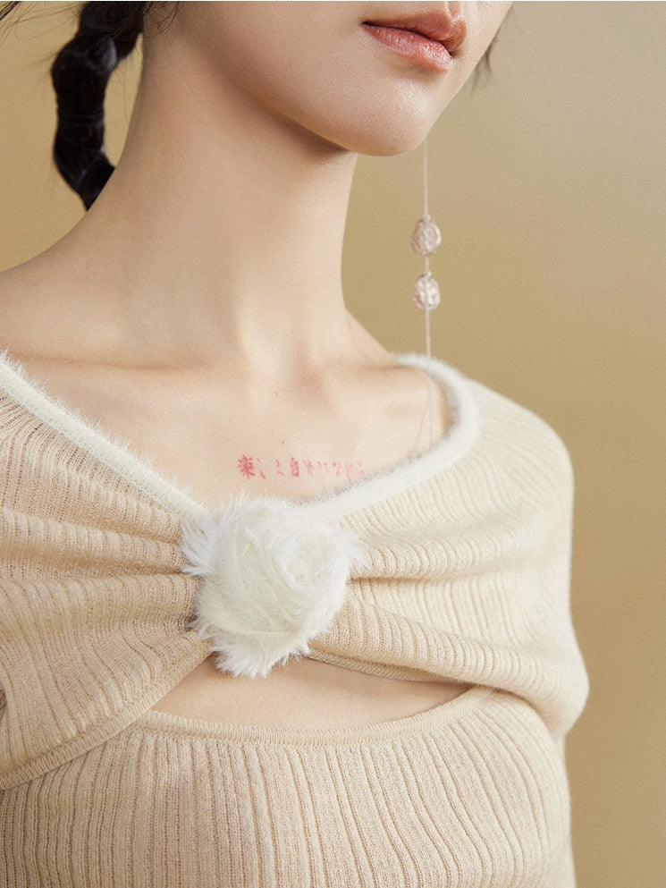 Furry Flower Brooch & Lariette
