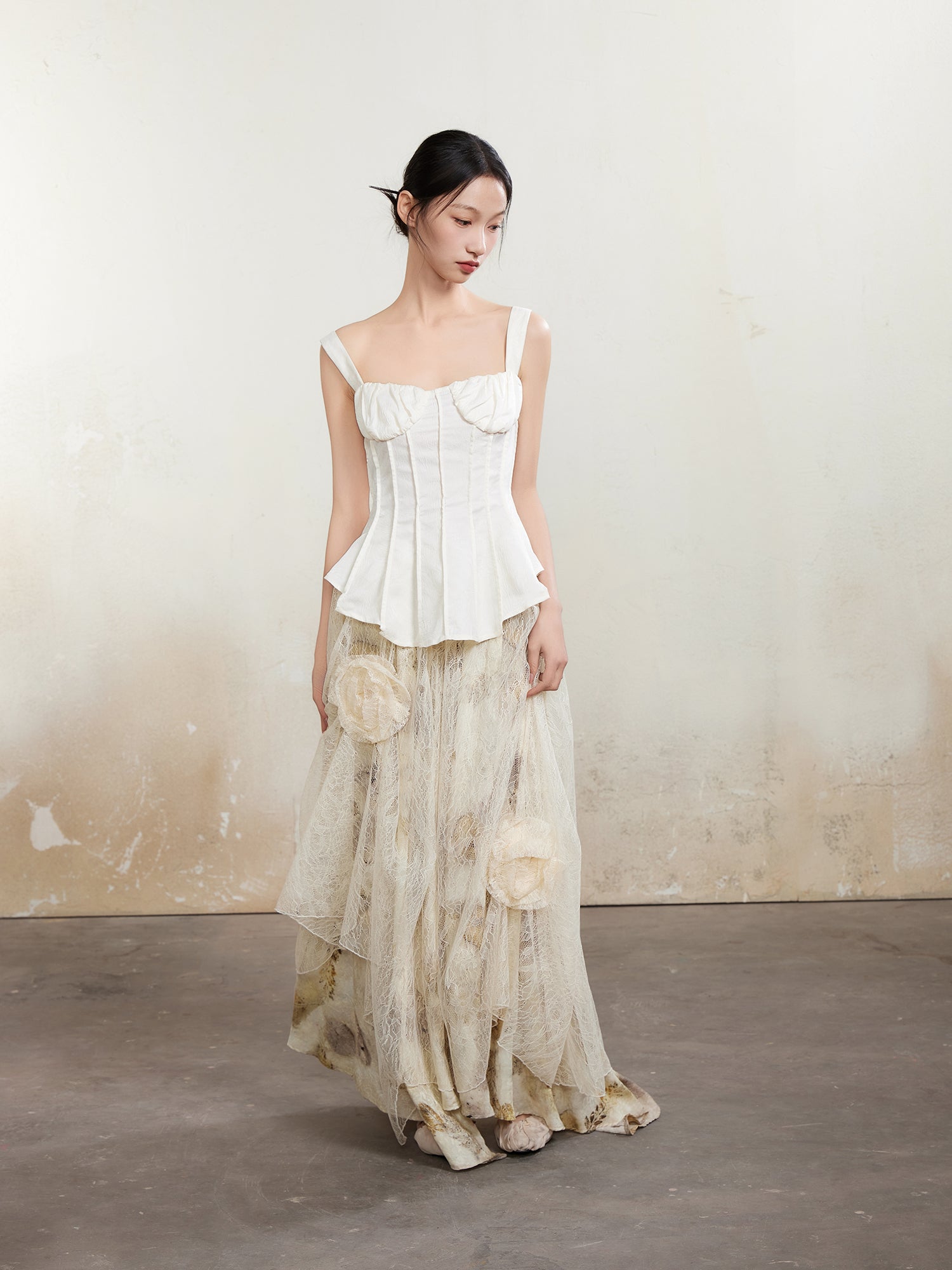 Romantic Slim Pleat Suspender Top