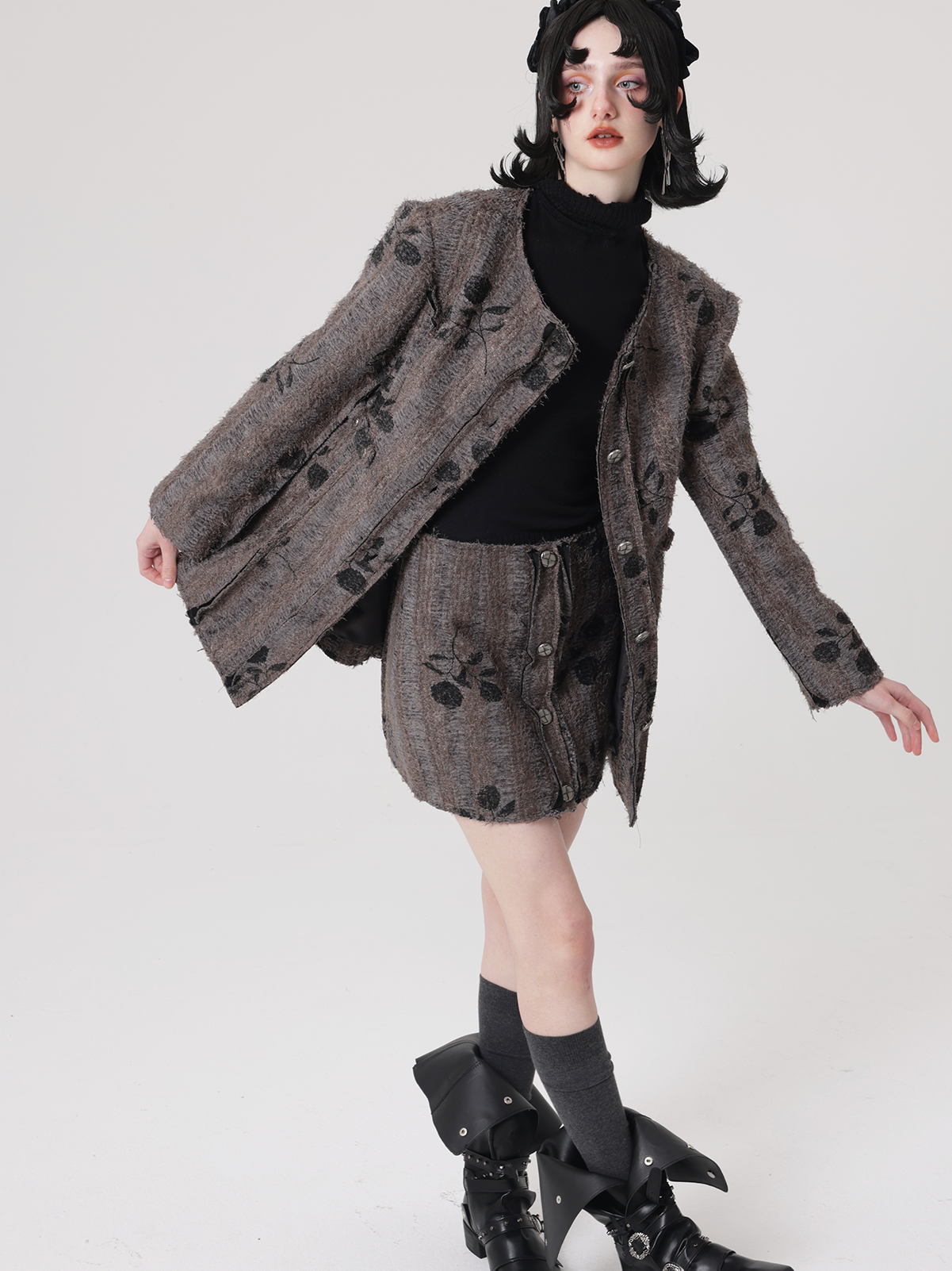 Small Fragrant Style Raw Edge Floral Jacket & Skirt