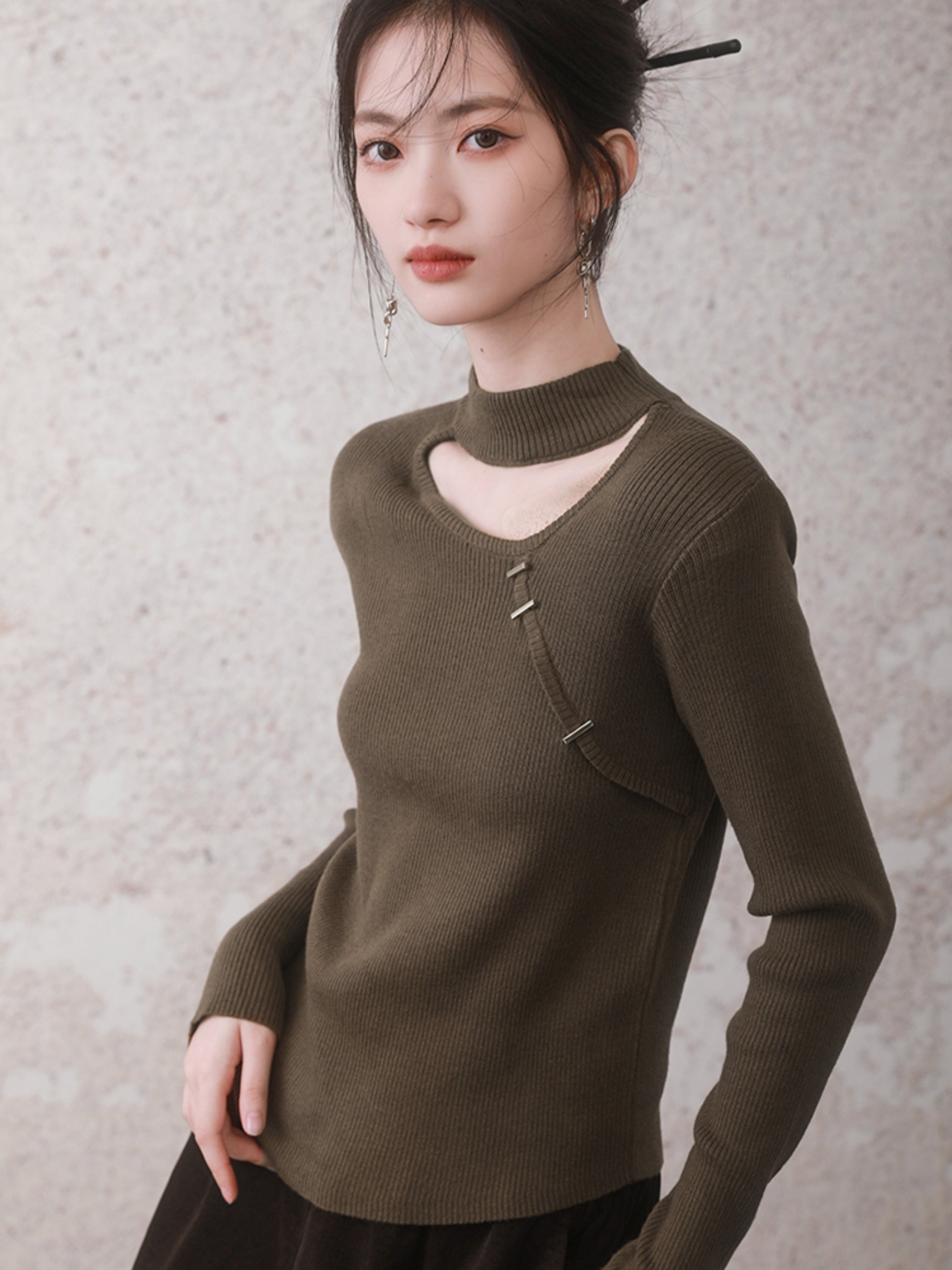Neuer chinesischer Styledrawstring -Ausschnittpullover