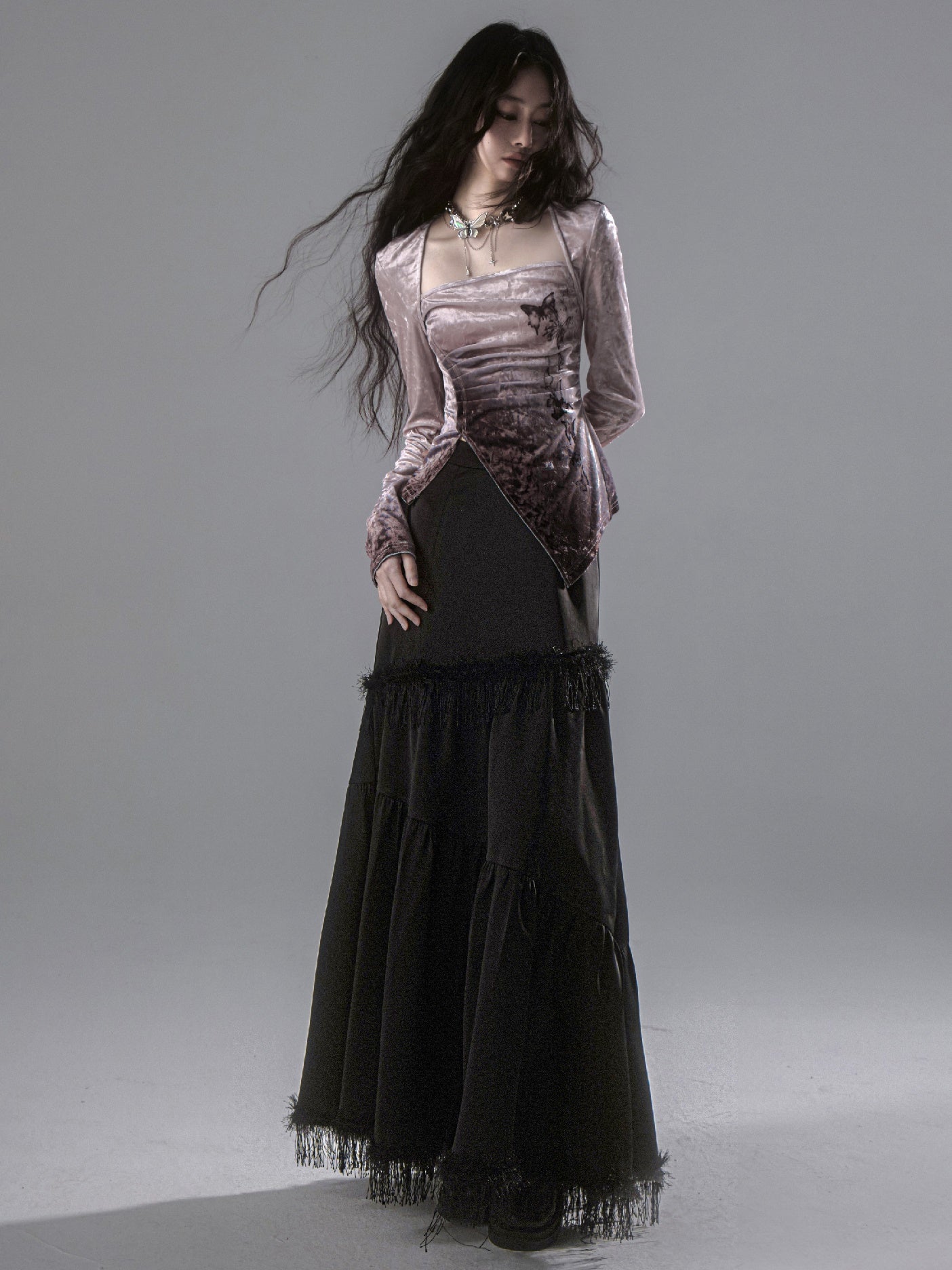 나비 그라디언트 측면 슬릿 벨벳 상단 및 긴 인어 치마