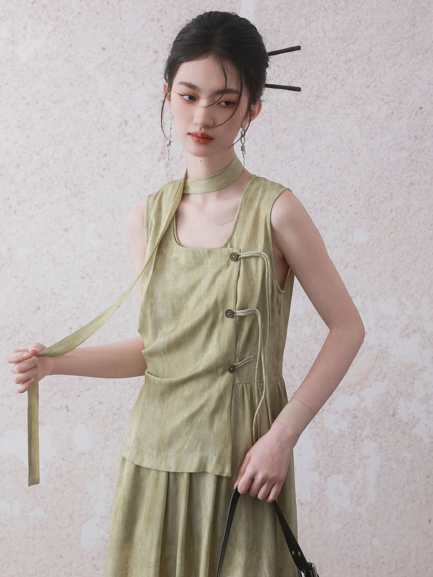 Fake Two-piece Design Chinesel Style Sleeveless Dress