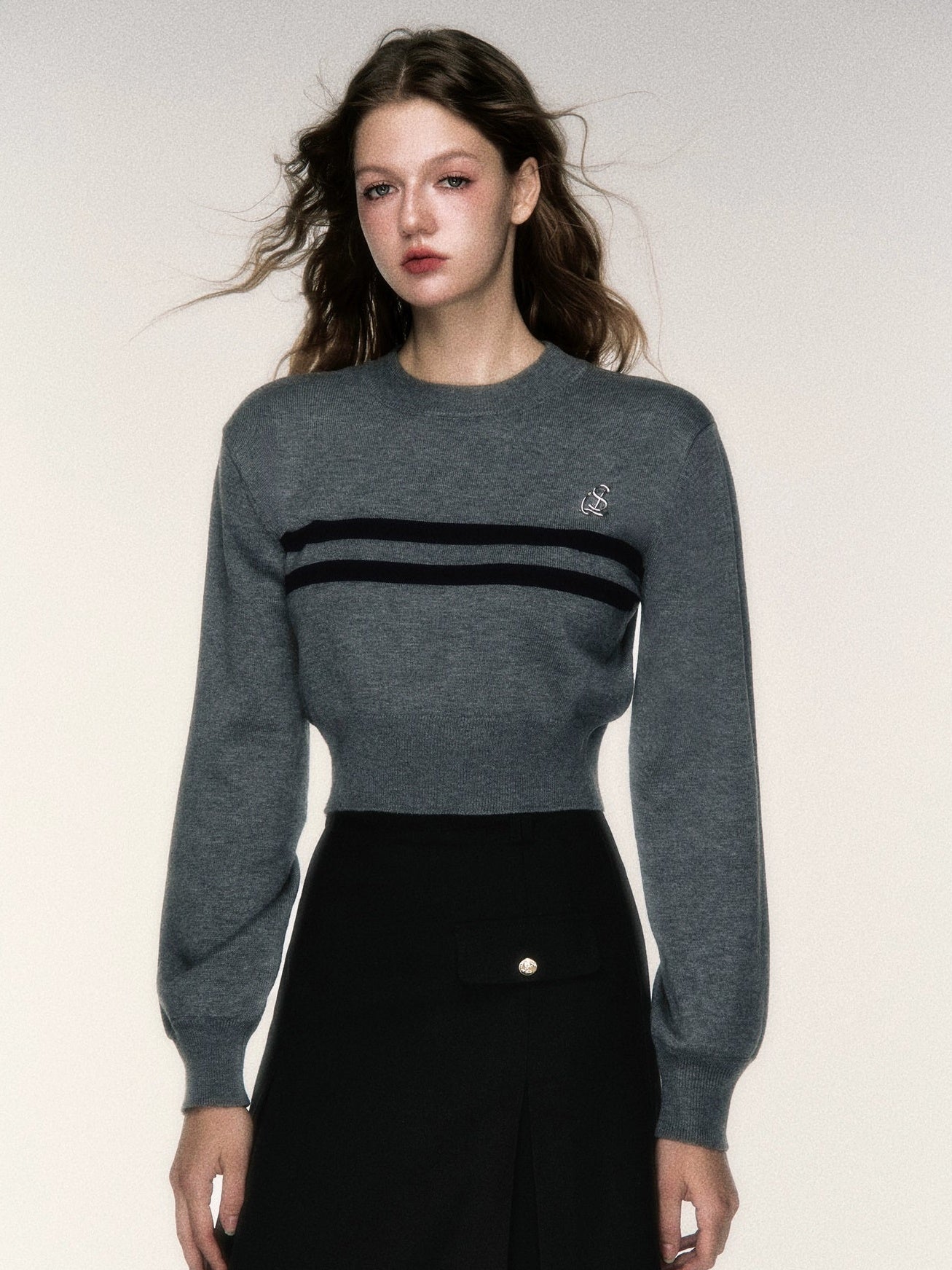Retro Border Short Sweater