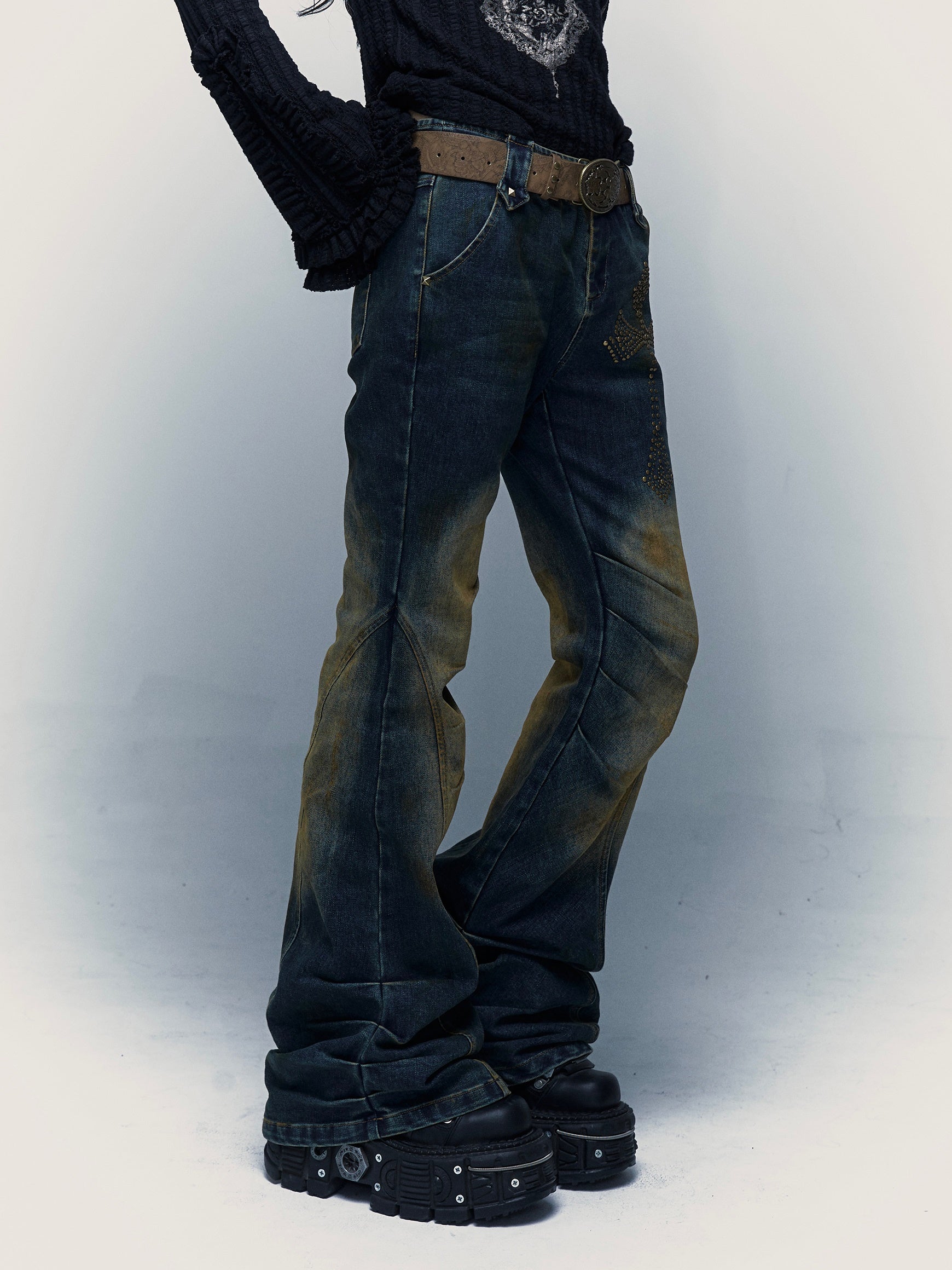 크로스 스터드 스트레치 씻은 고민 플레어 청바지