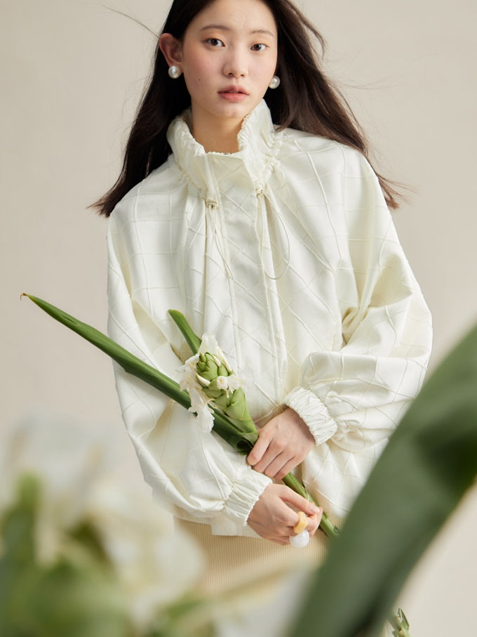 Light Sporty Rhombus Design Short Windbreaker