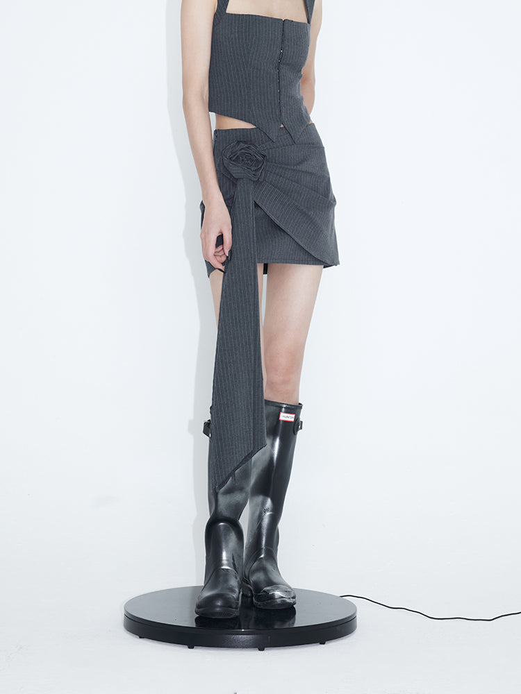 Streifen Camisole & abnehmbarer Blumenfaltenrock